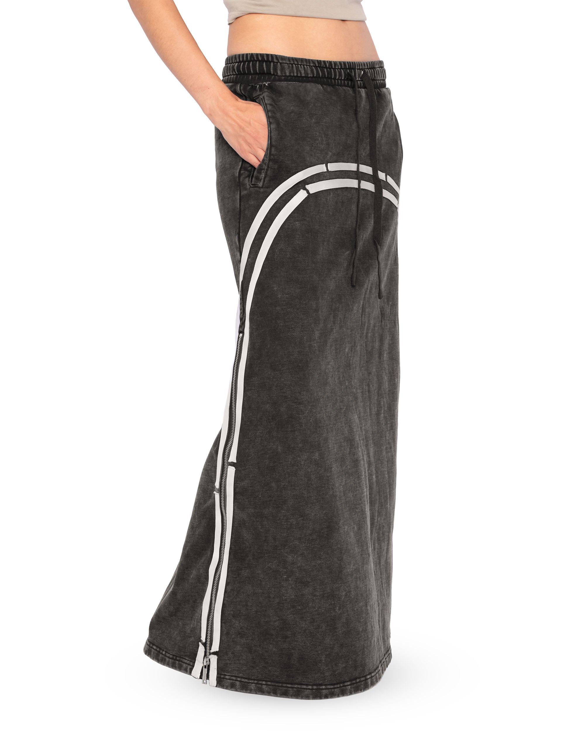 Track skirt
