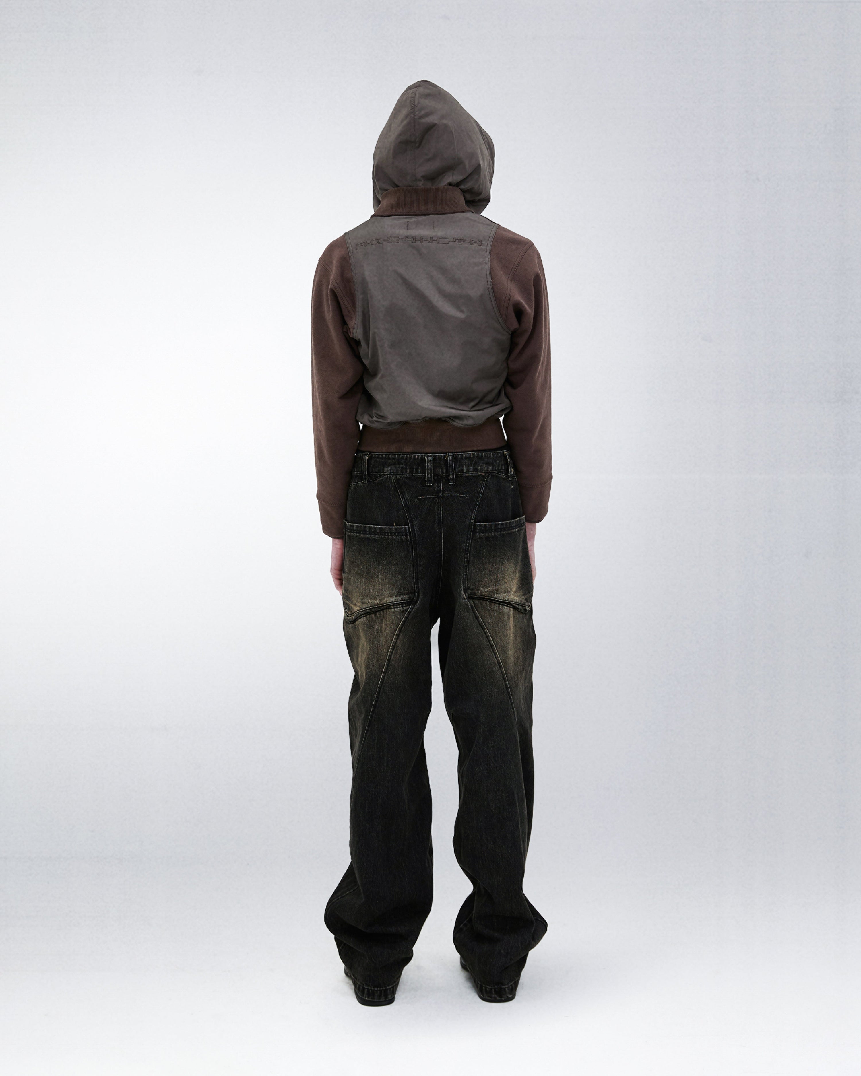 Bent knee pants