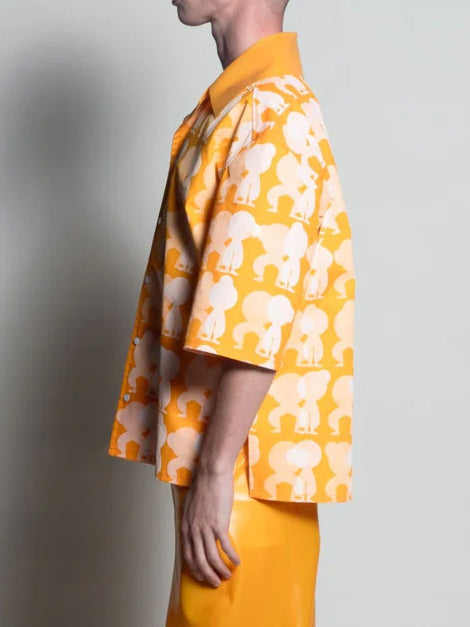 Dancing figures shirt - amber