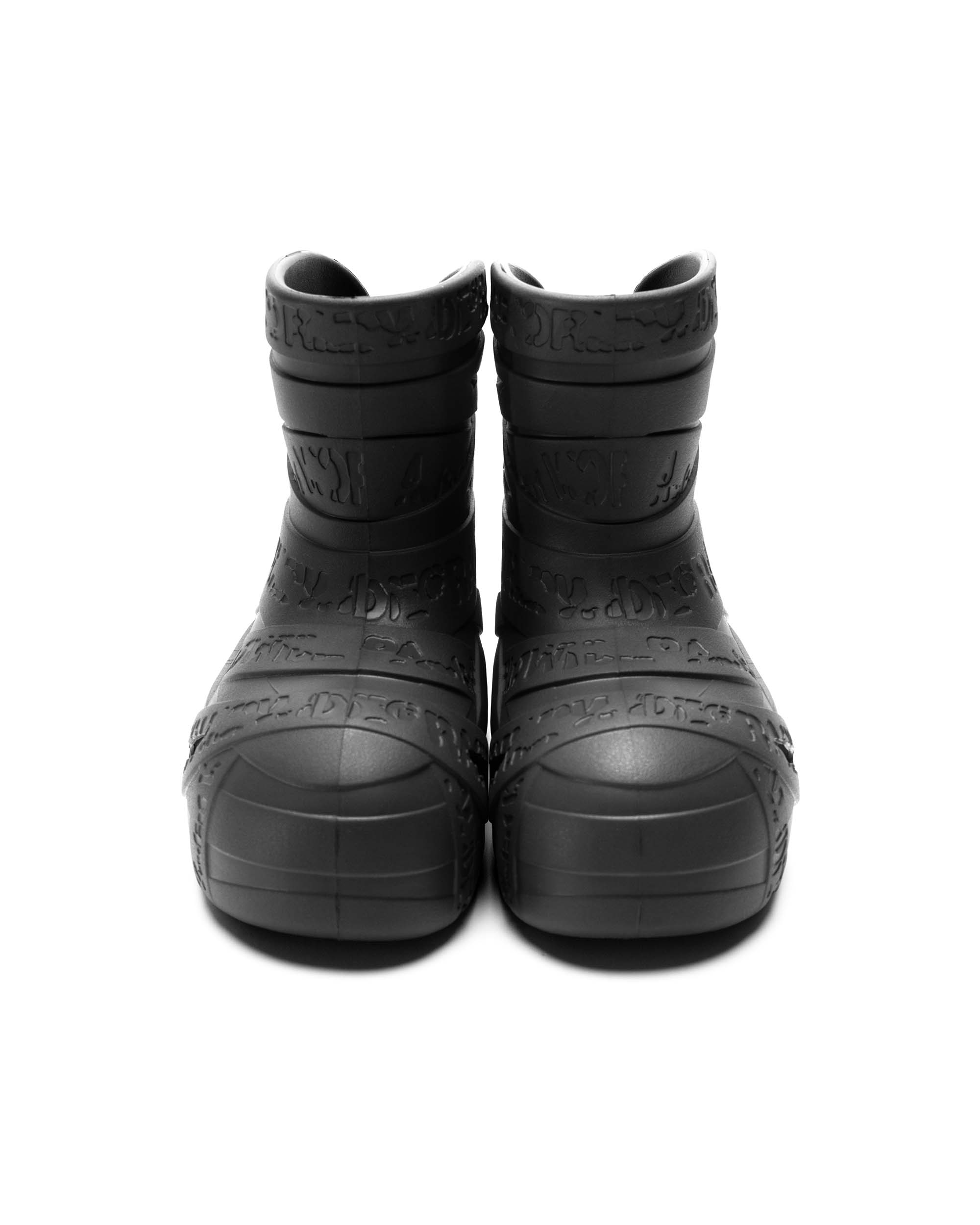 Black foam boot