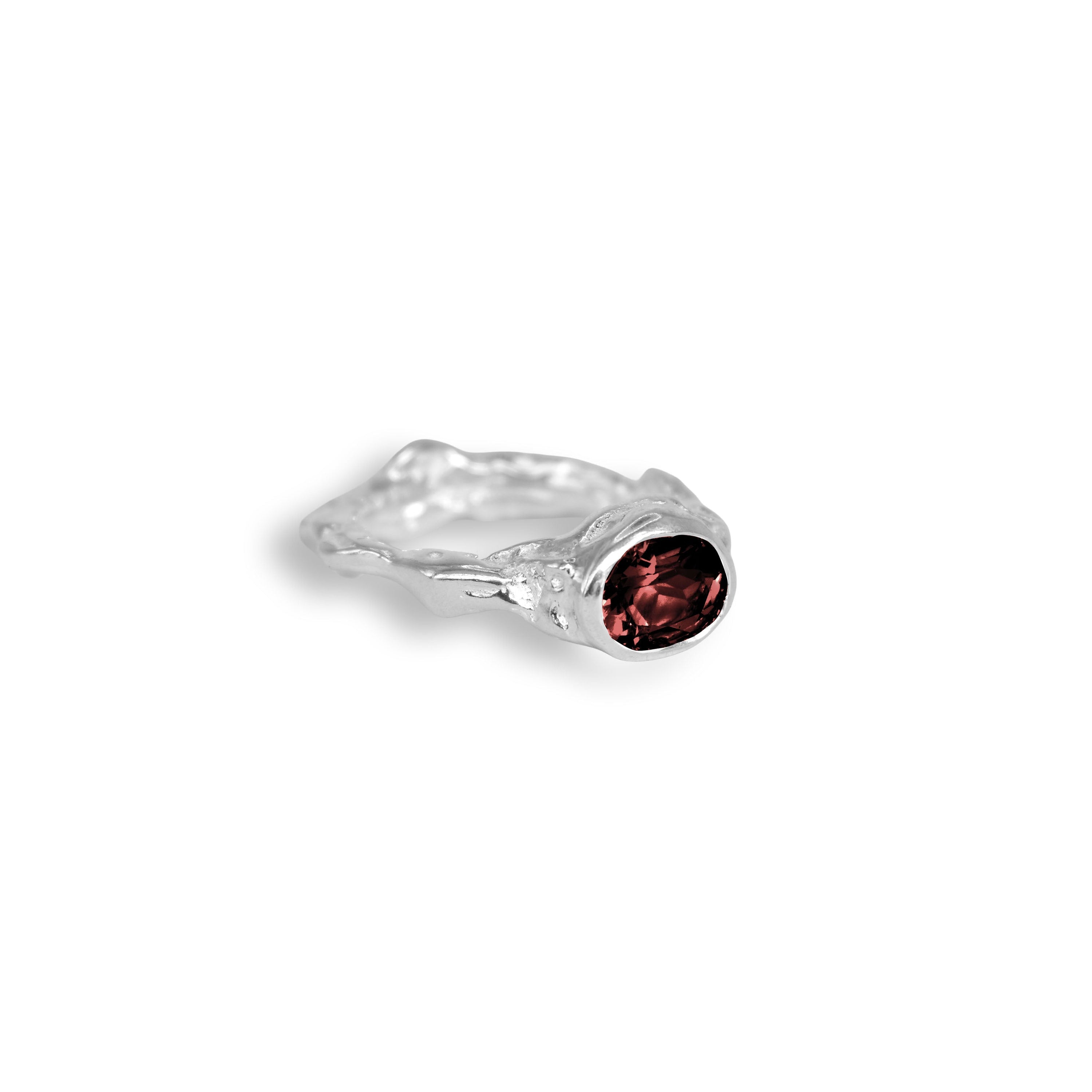 Fusion ring garnet