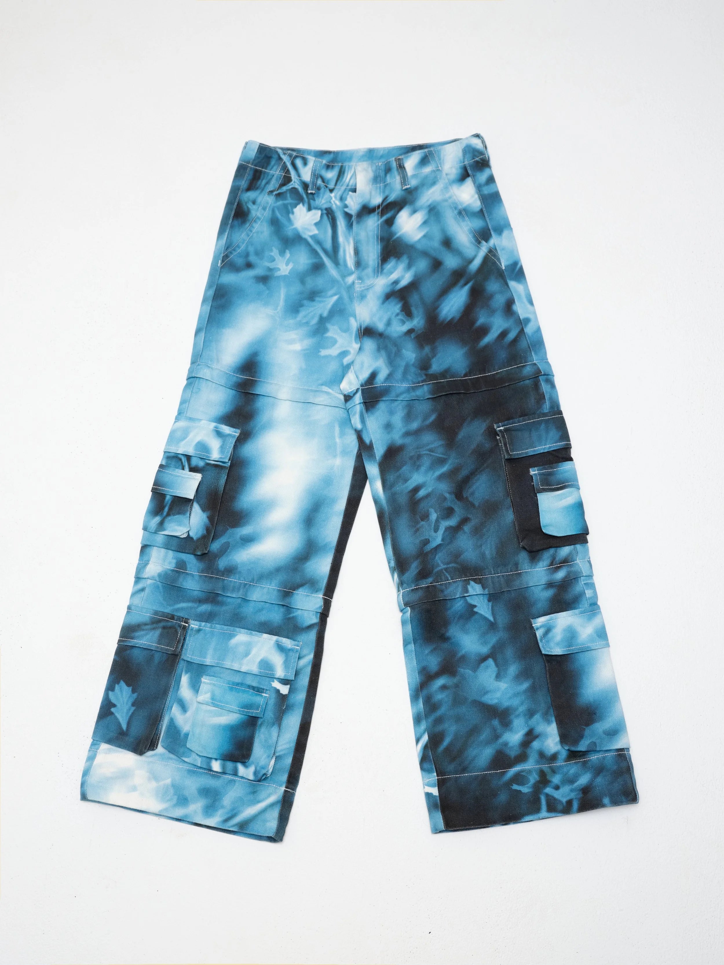 Wide-leg cargo jeans