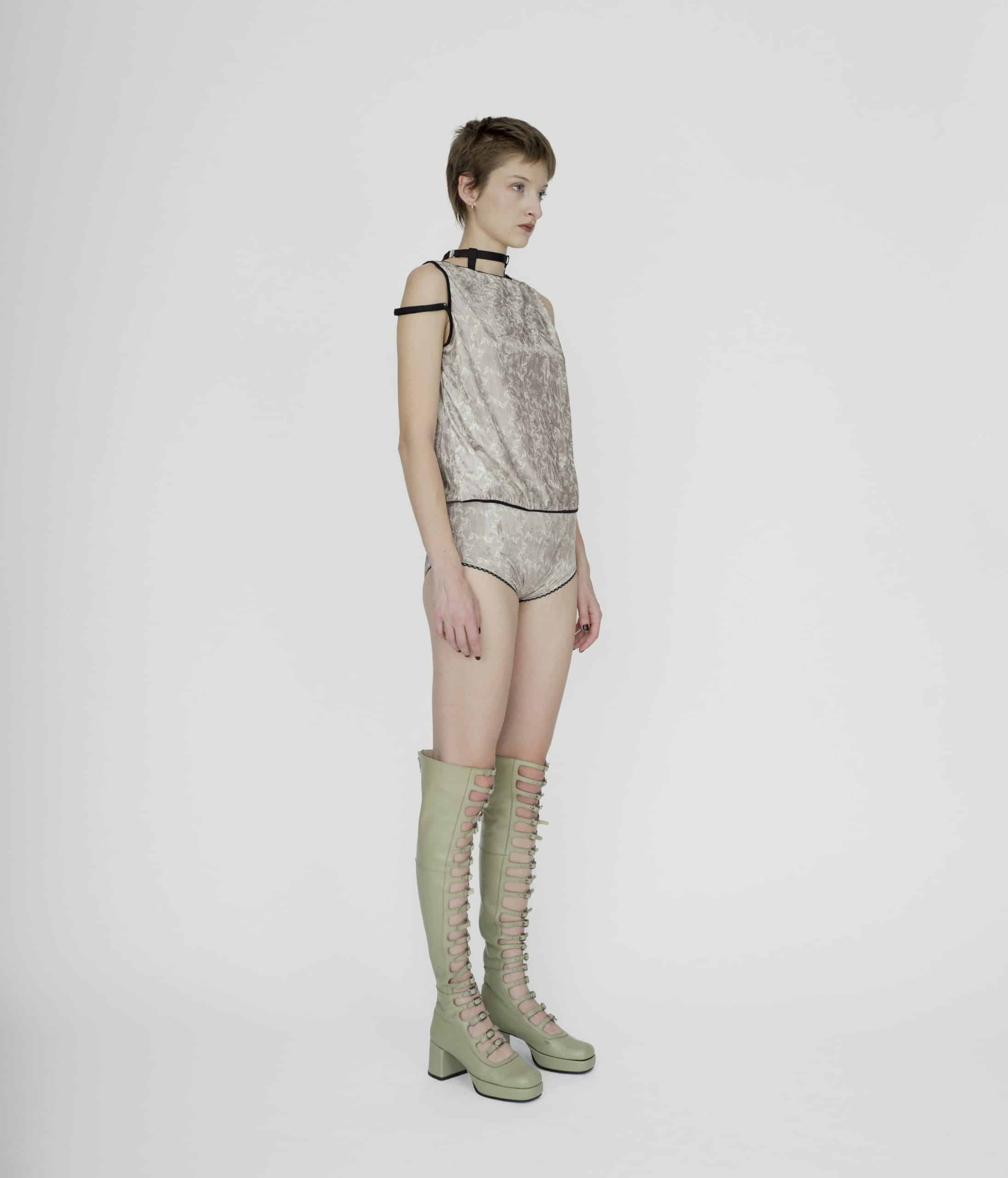 Symbolic beige shorts