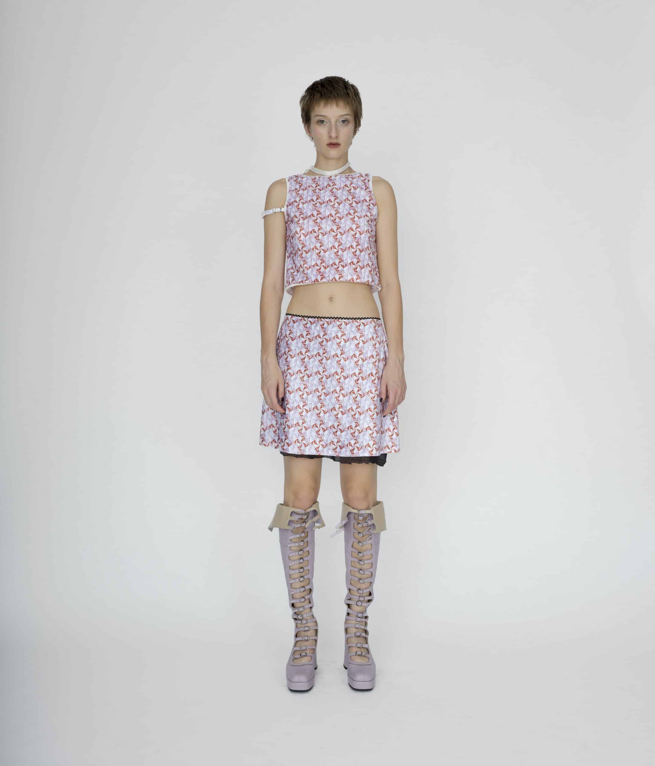 Symbolic short skirt
