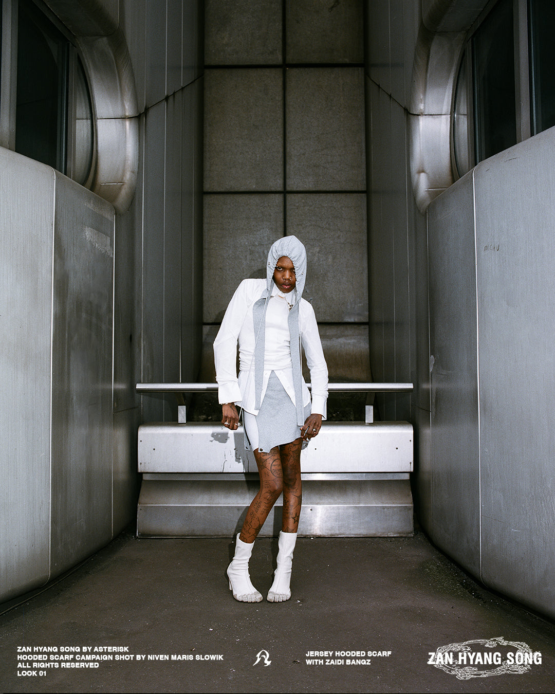 Jersey hooded scarf