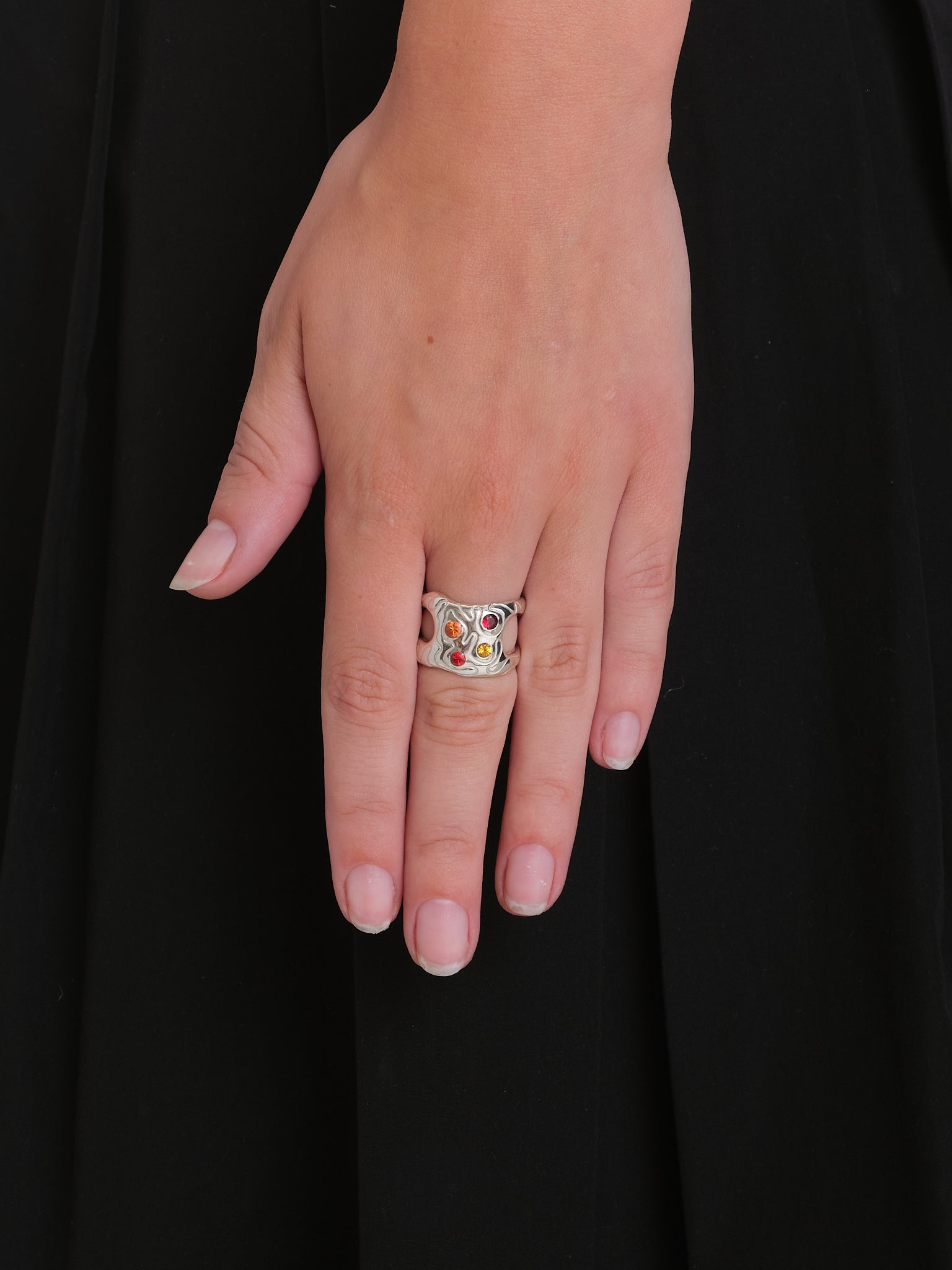 Globe ring (hot)