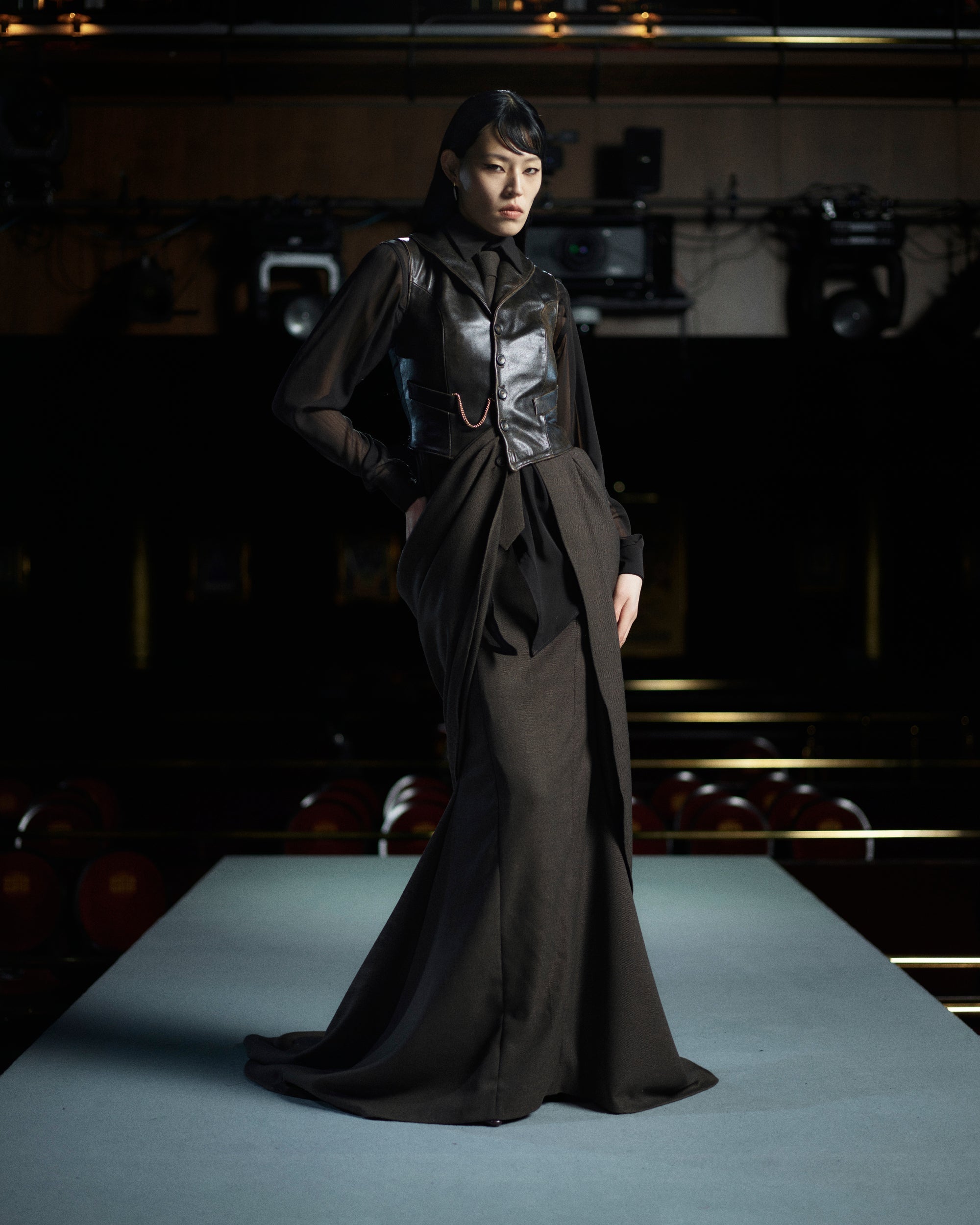 Look 13 (aw26)