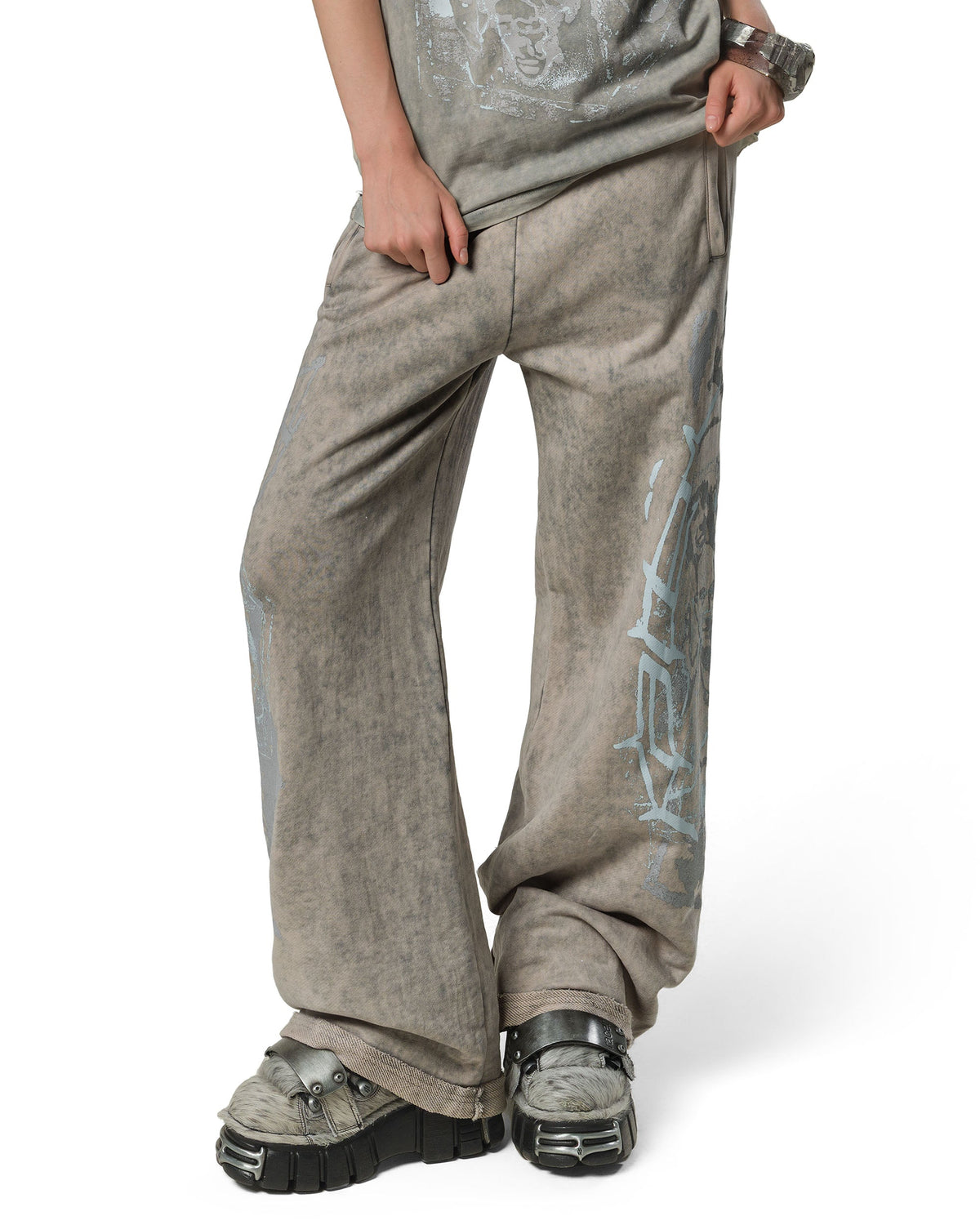Ice bootcut sweatpants