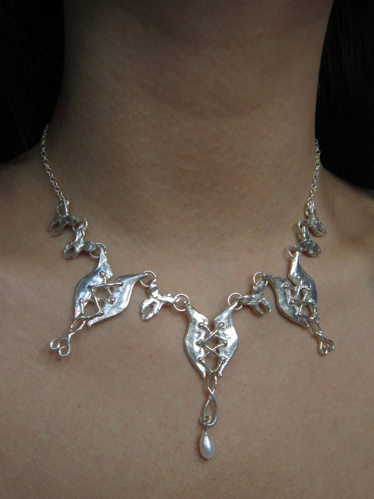 Votive collar