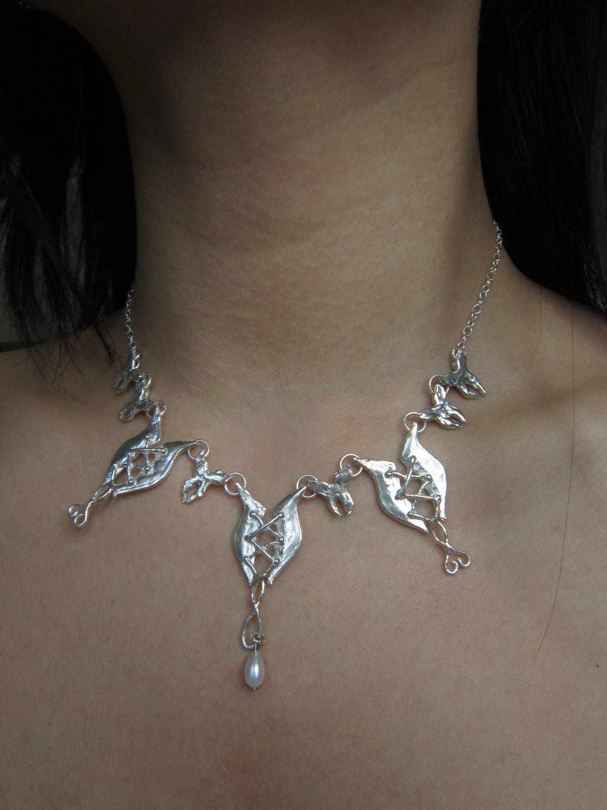 Votive collar