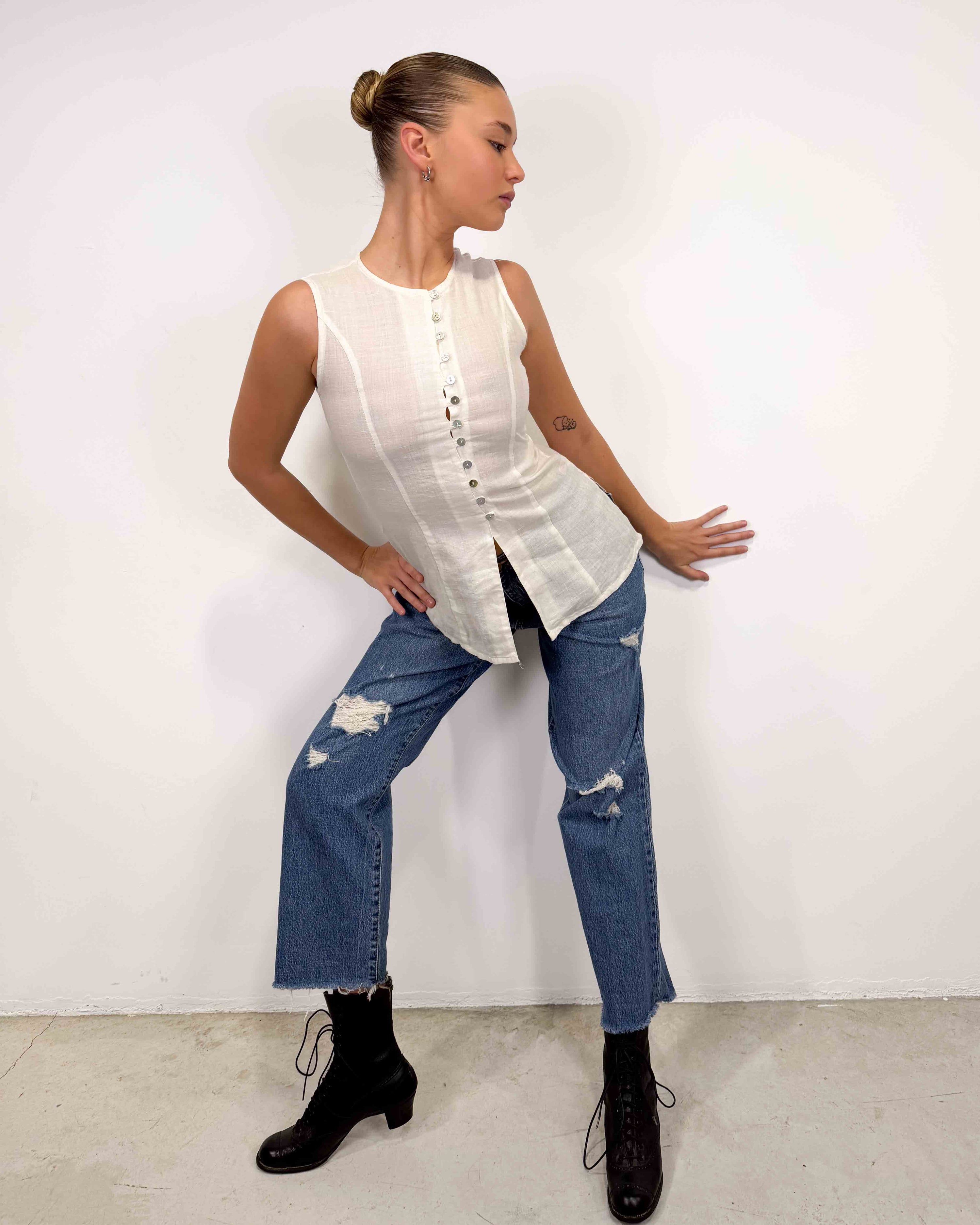 The mona top