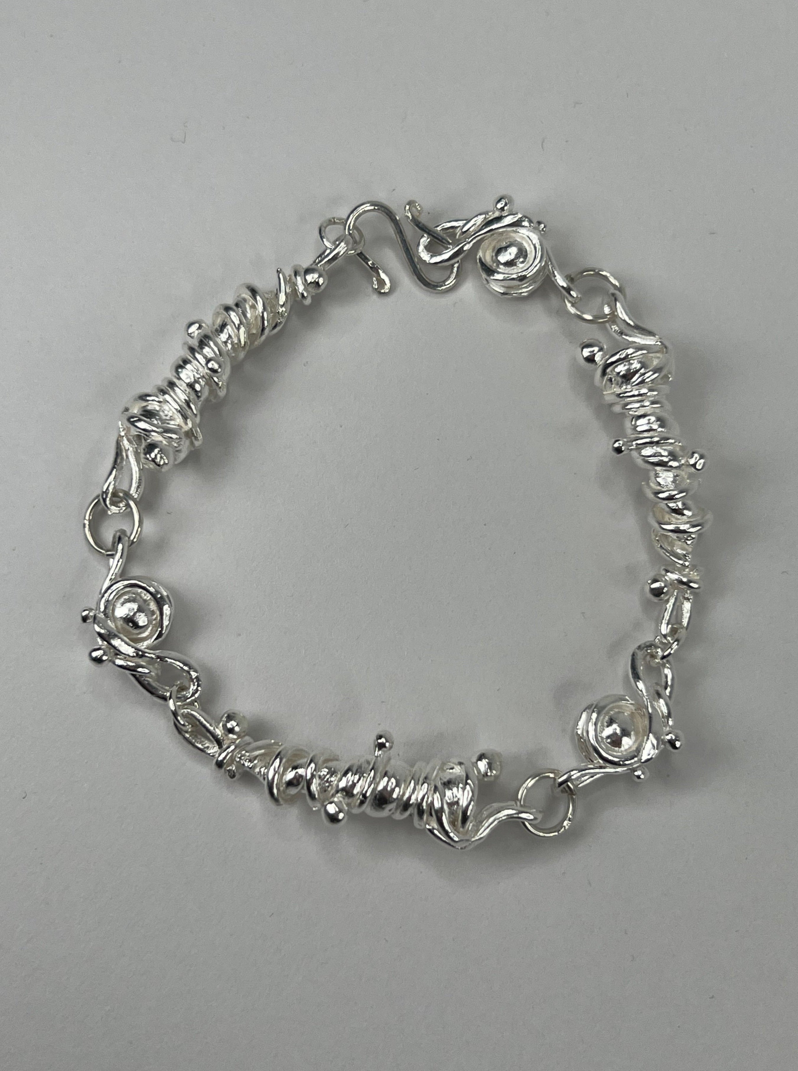 Omyo bracelet 01