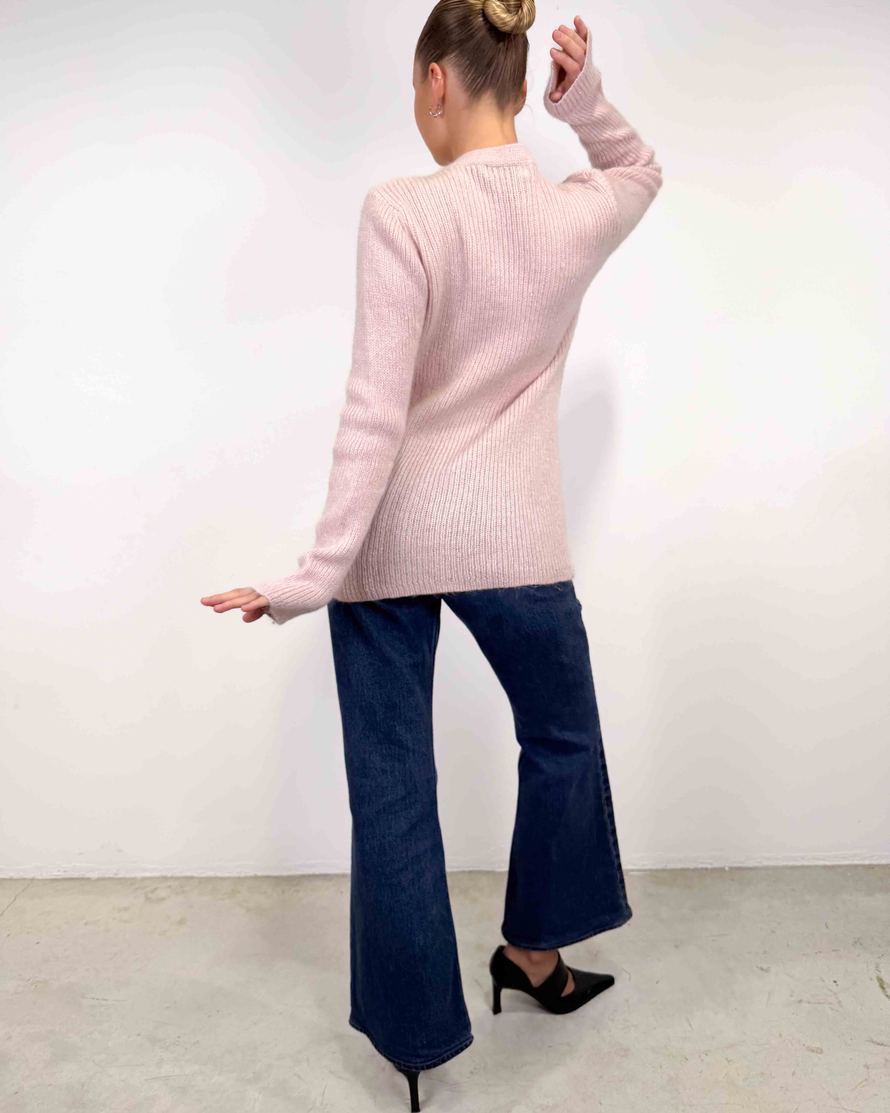The arana jumper