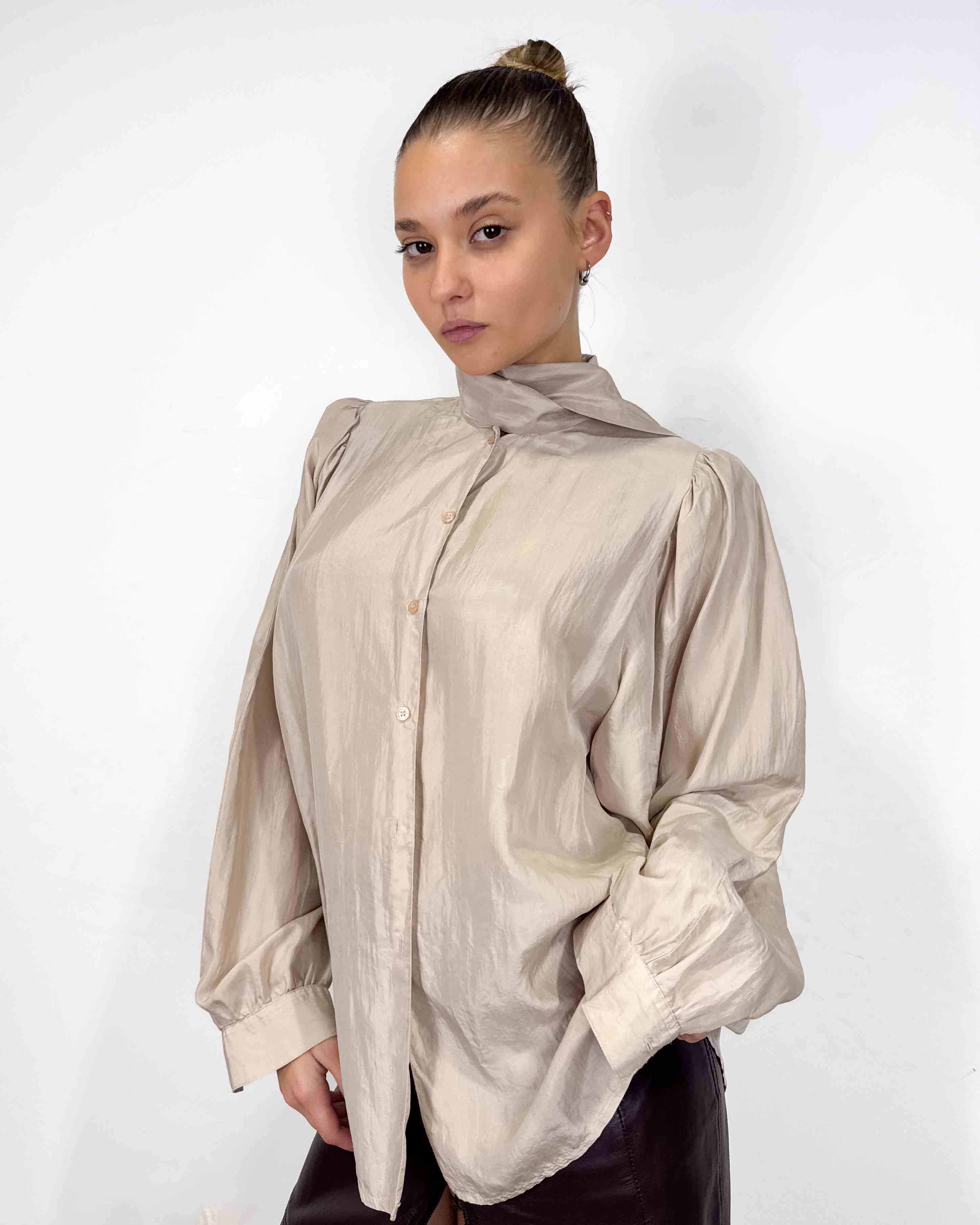 The lia shirt