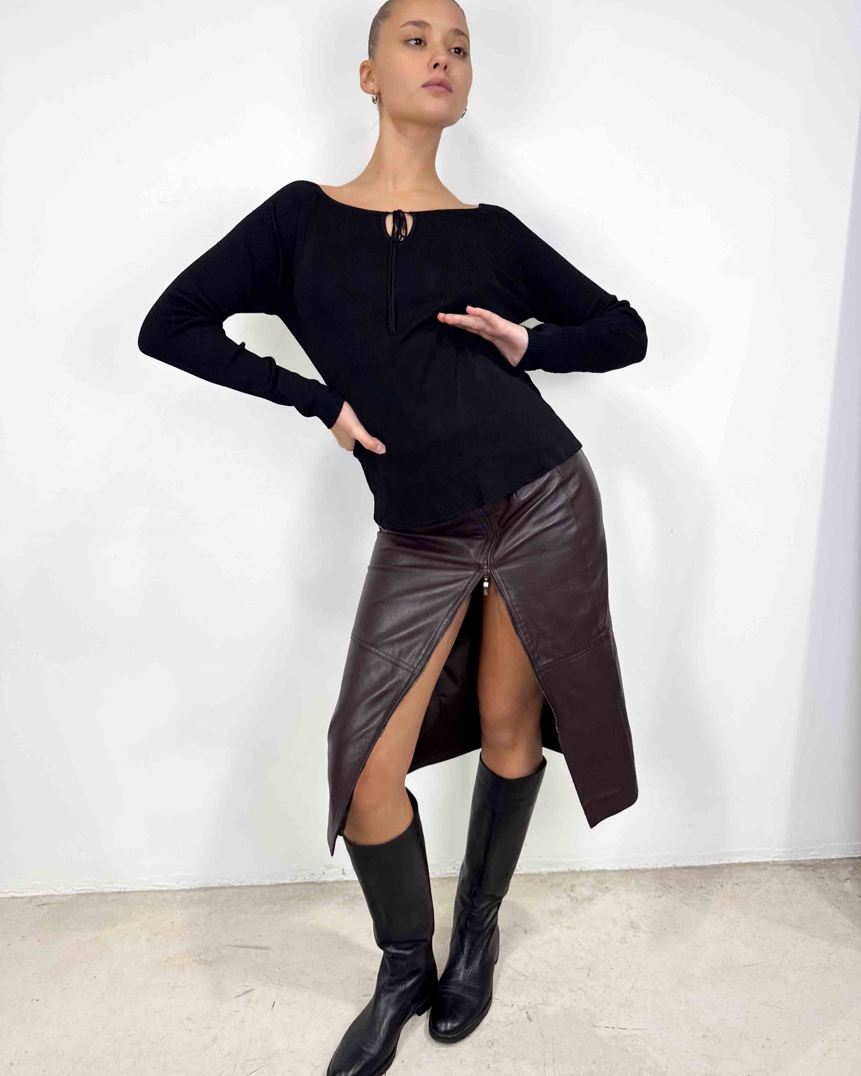 The corine top