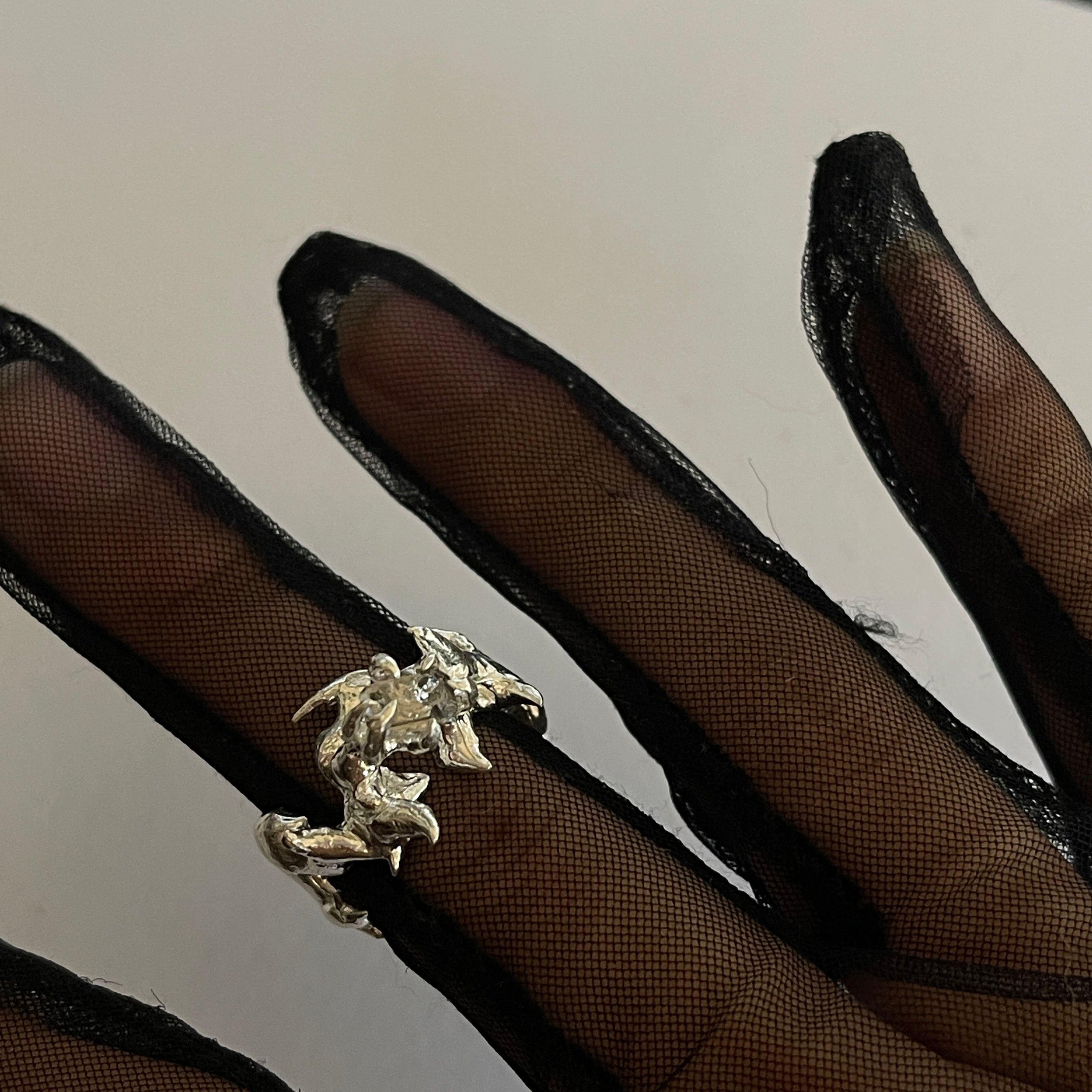 Crown of thorns ring