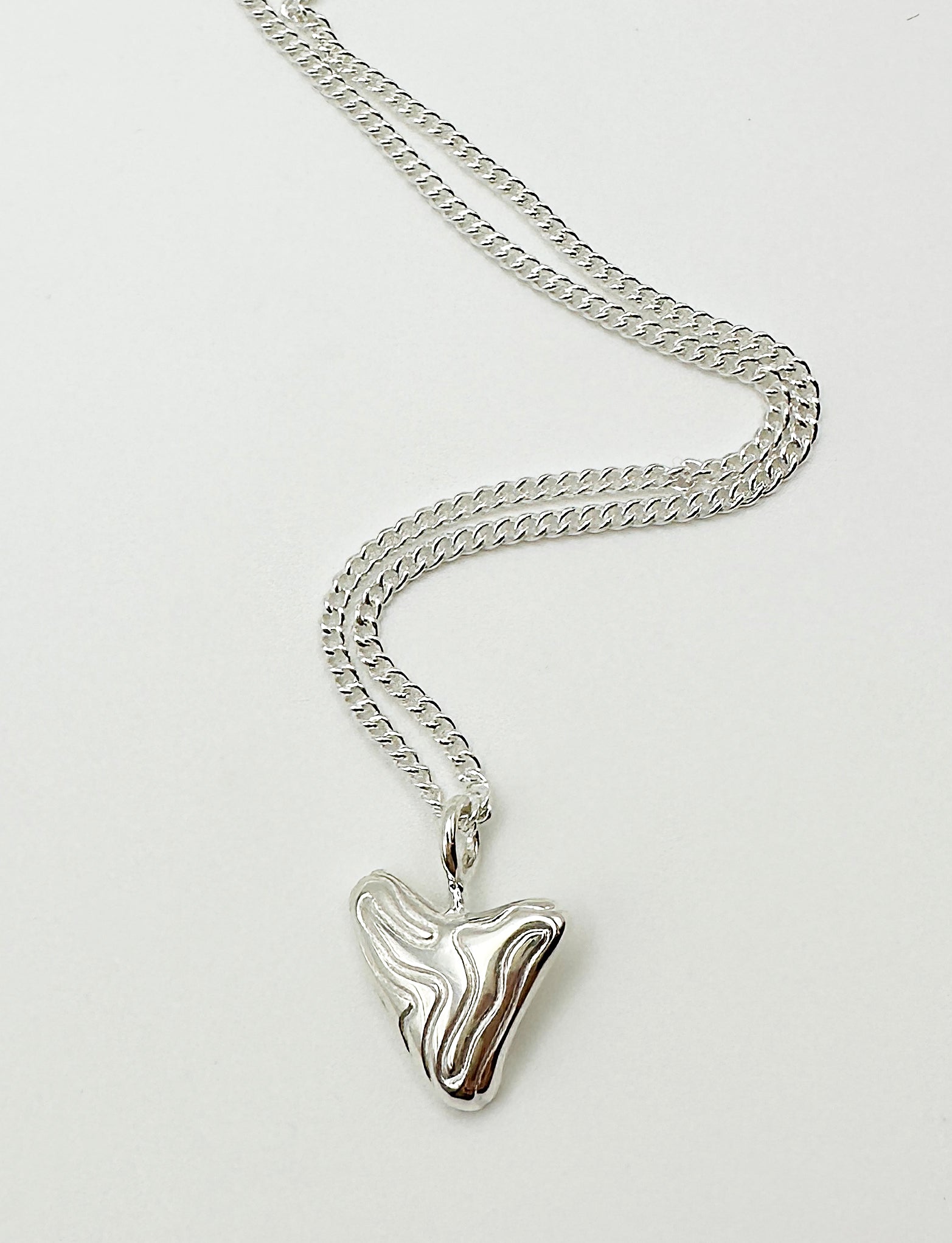 Heart necklace (18")