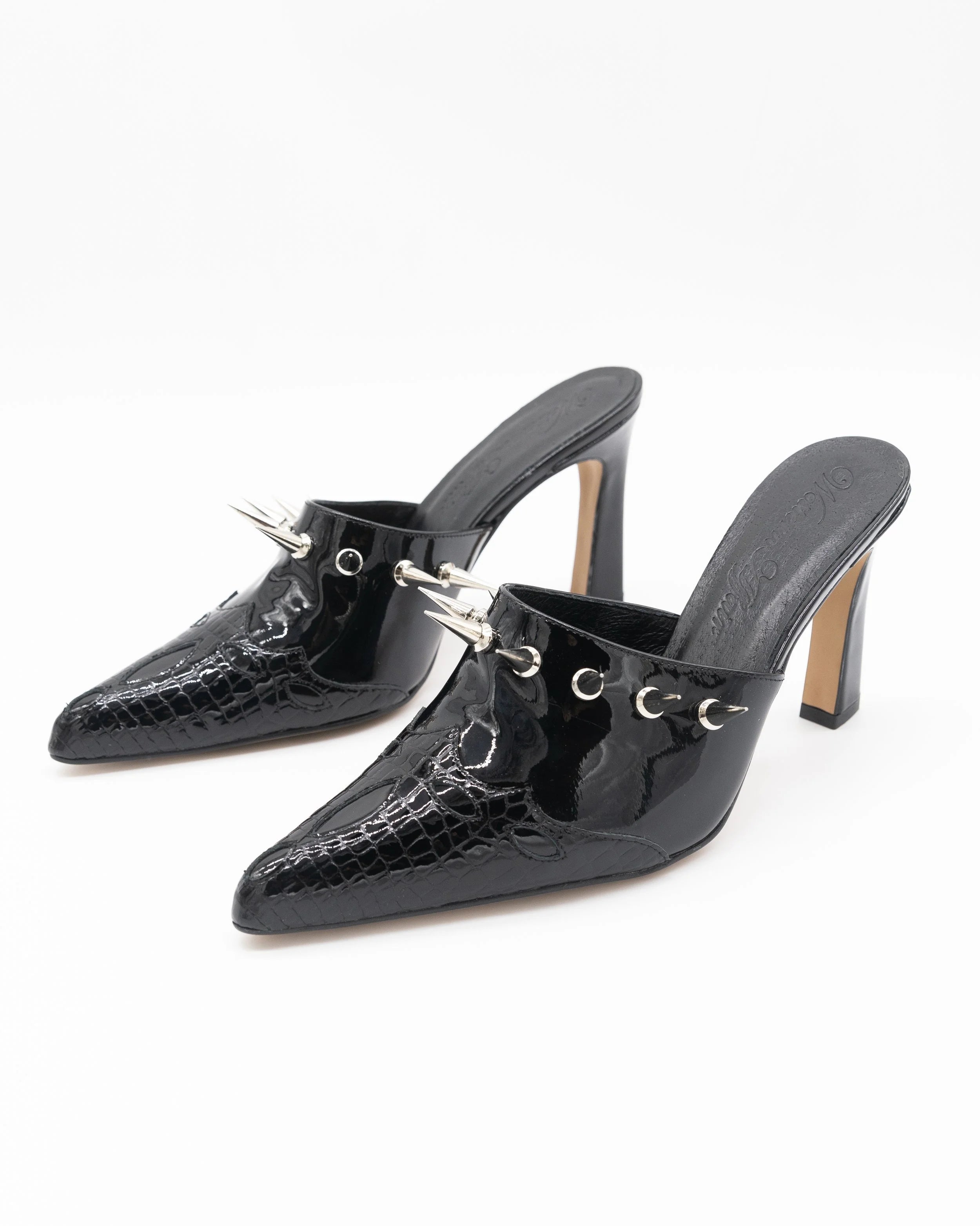 Cowgirl mules blackout