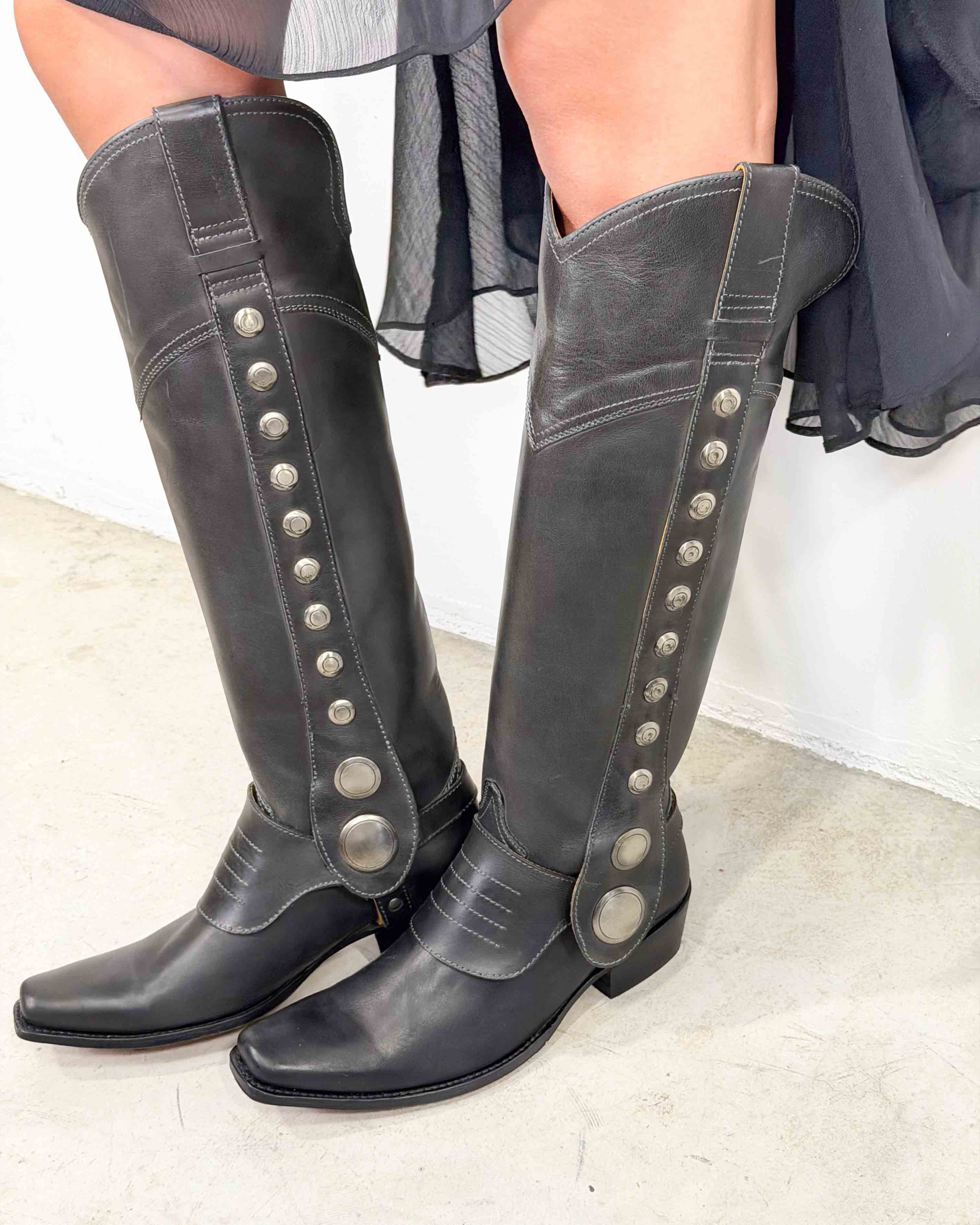 The gracie boots
