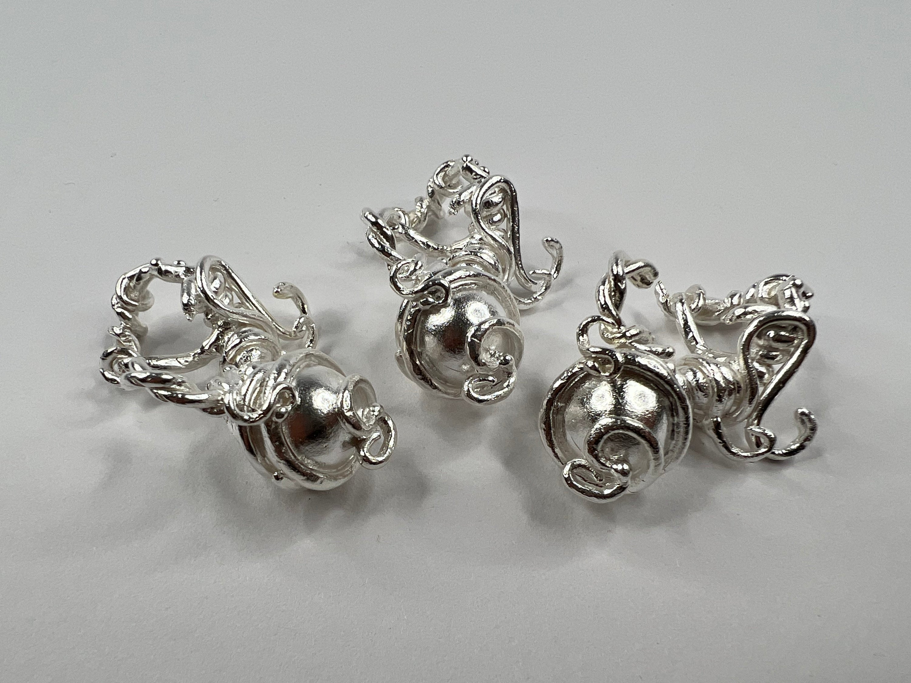 Omyo pendant