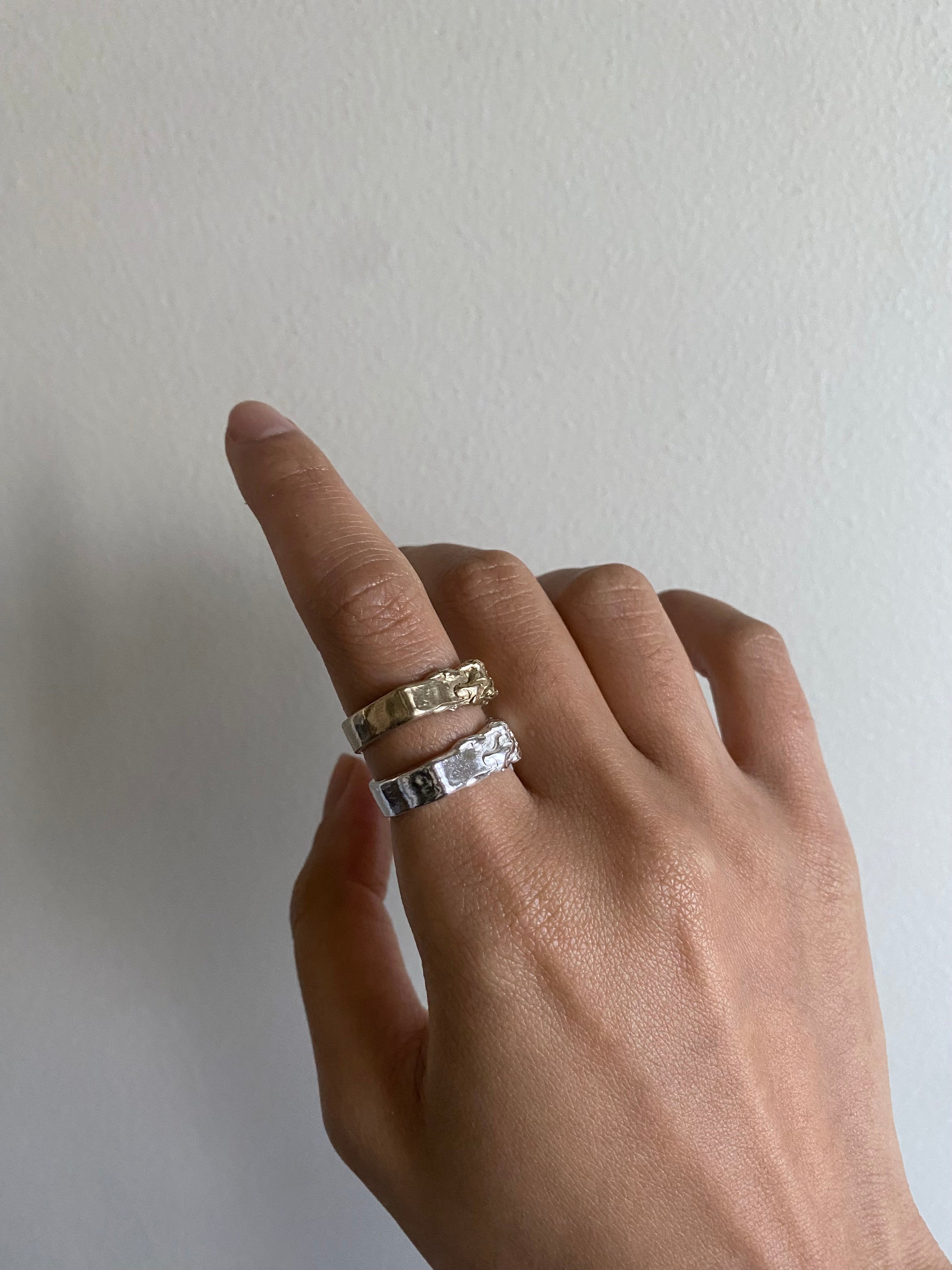 Melting away ring - silver