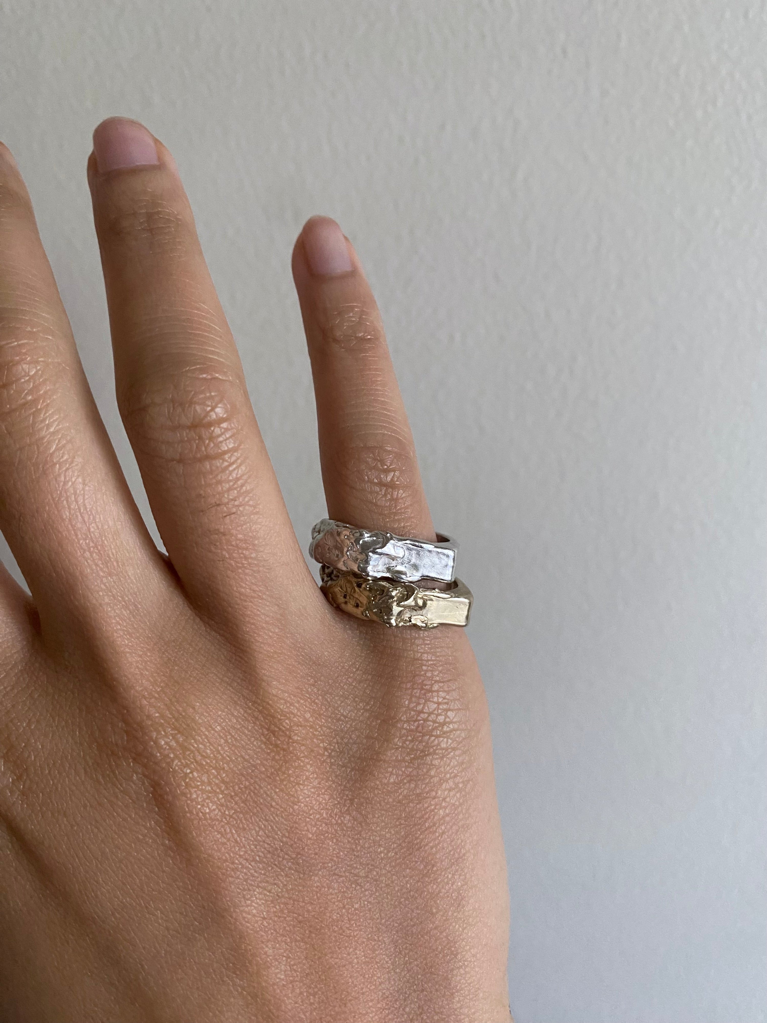 Melting away ring - gold