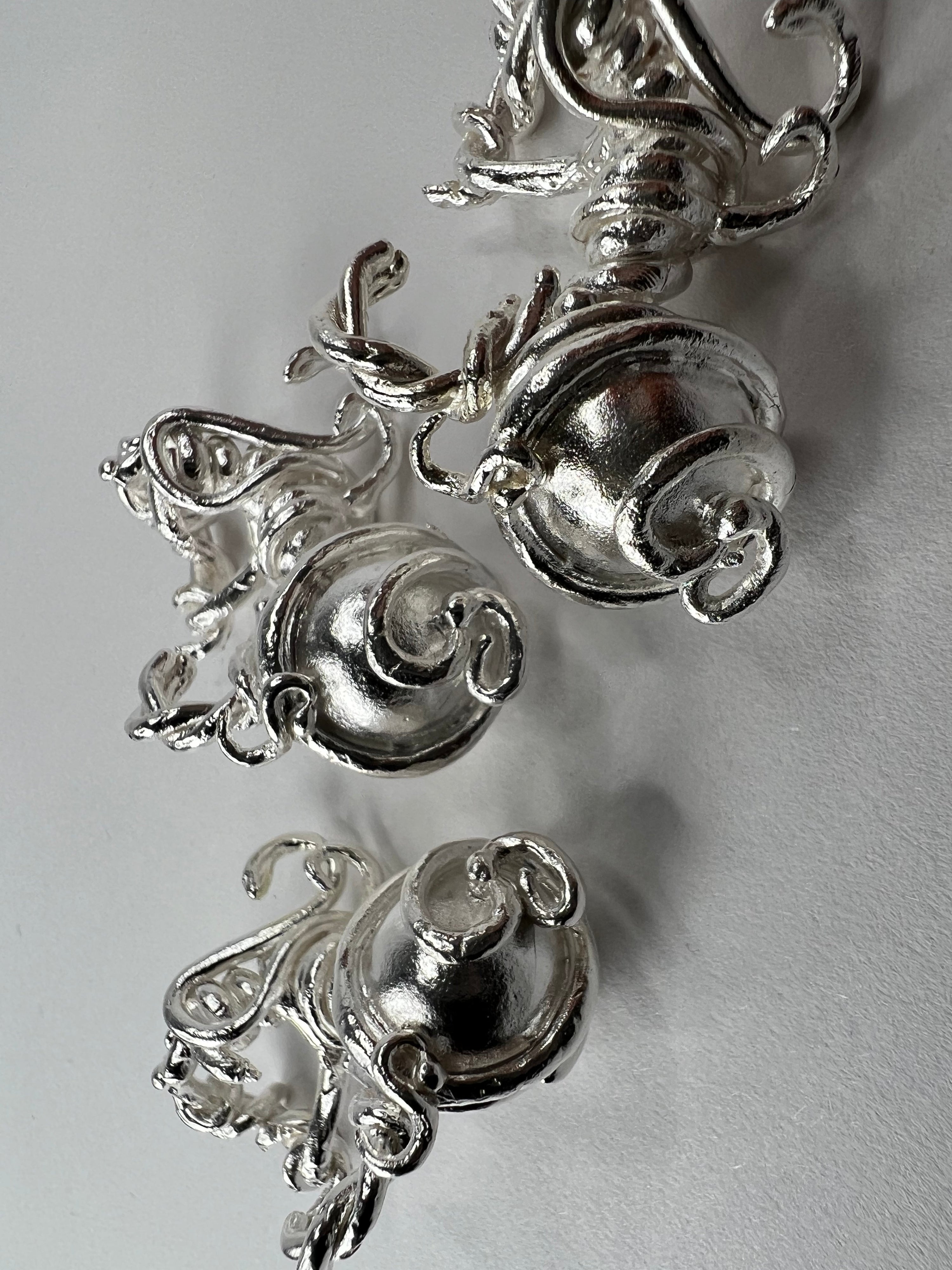 Omyo pendant