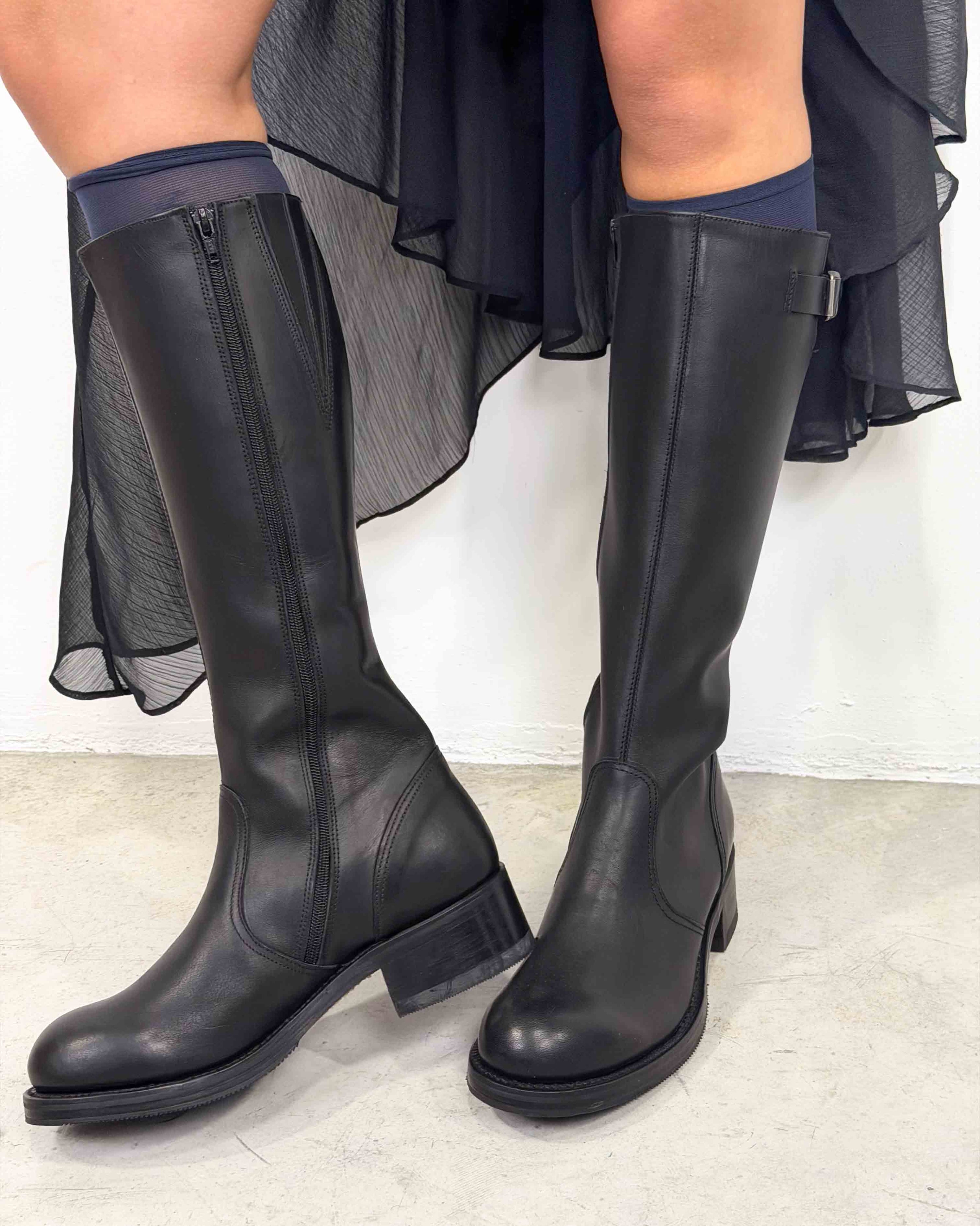 The katherine leather boots