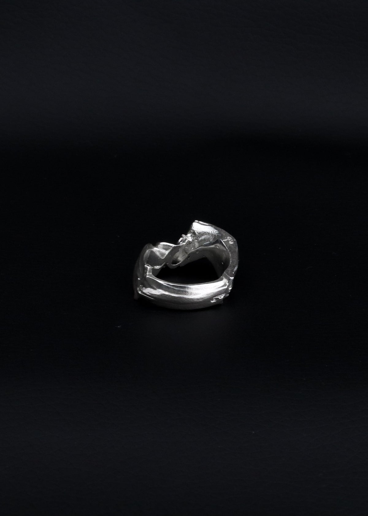 Talon ring
