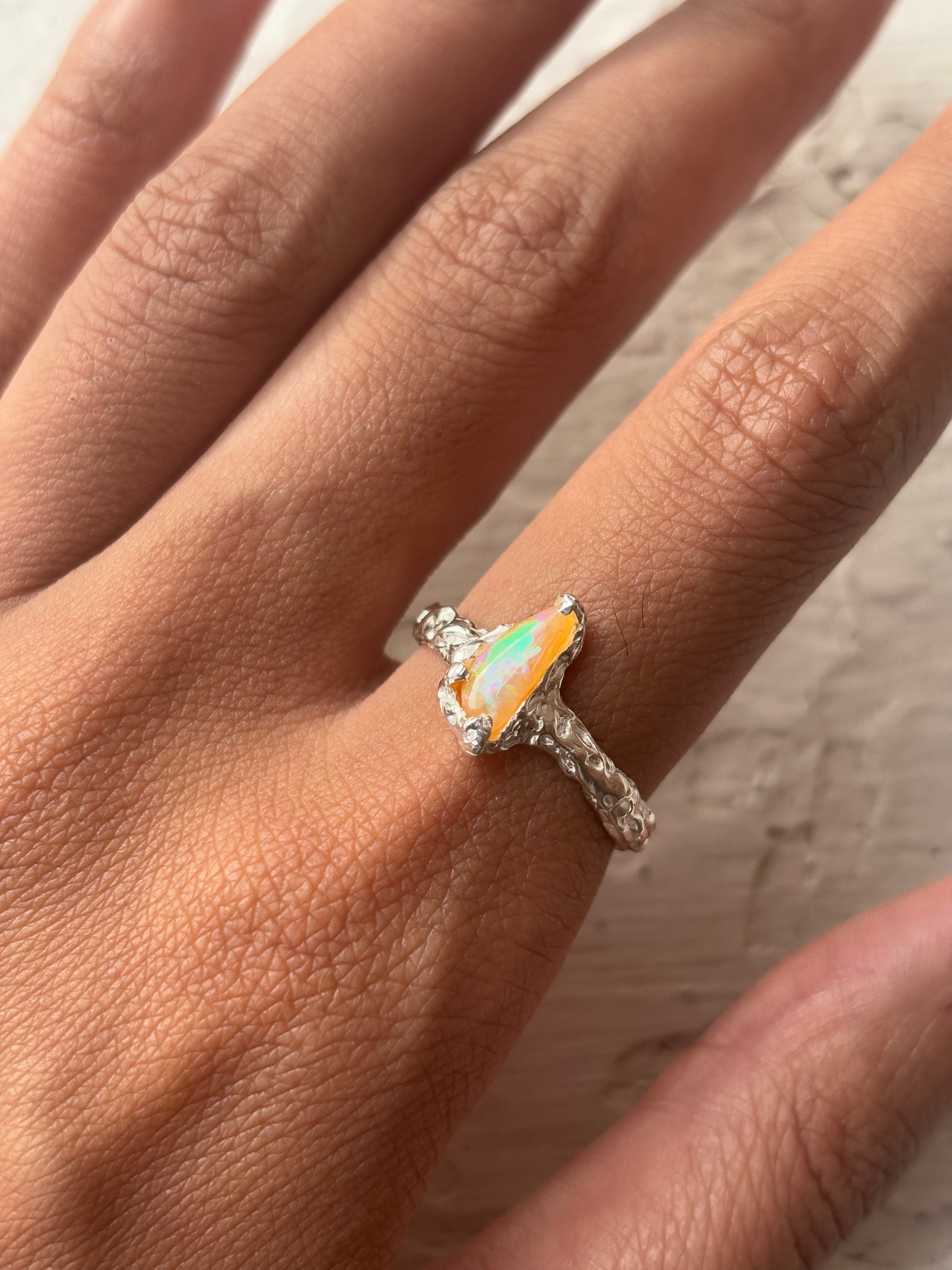 Itty bitty ring - silver/size p