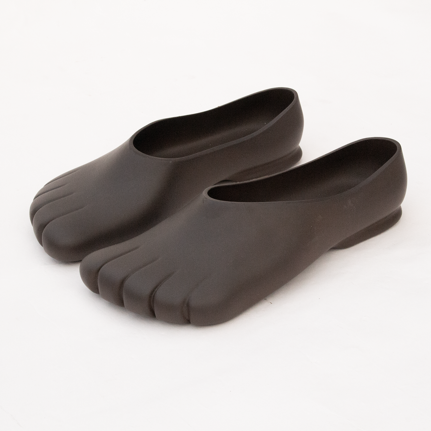 5 toe mule