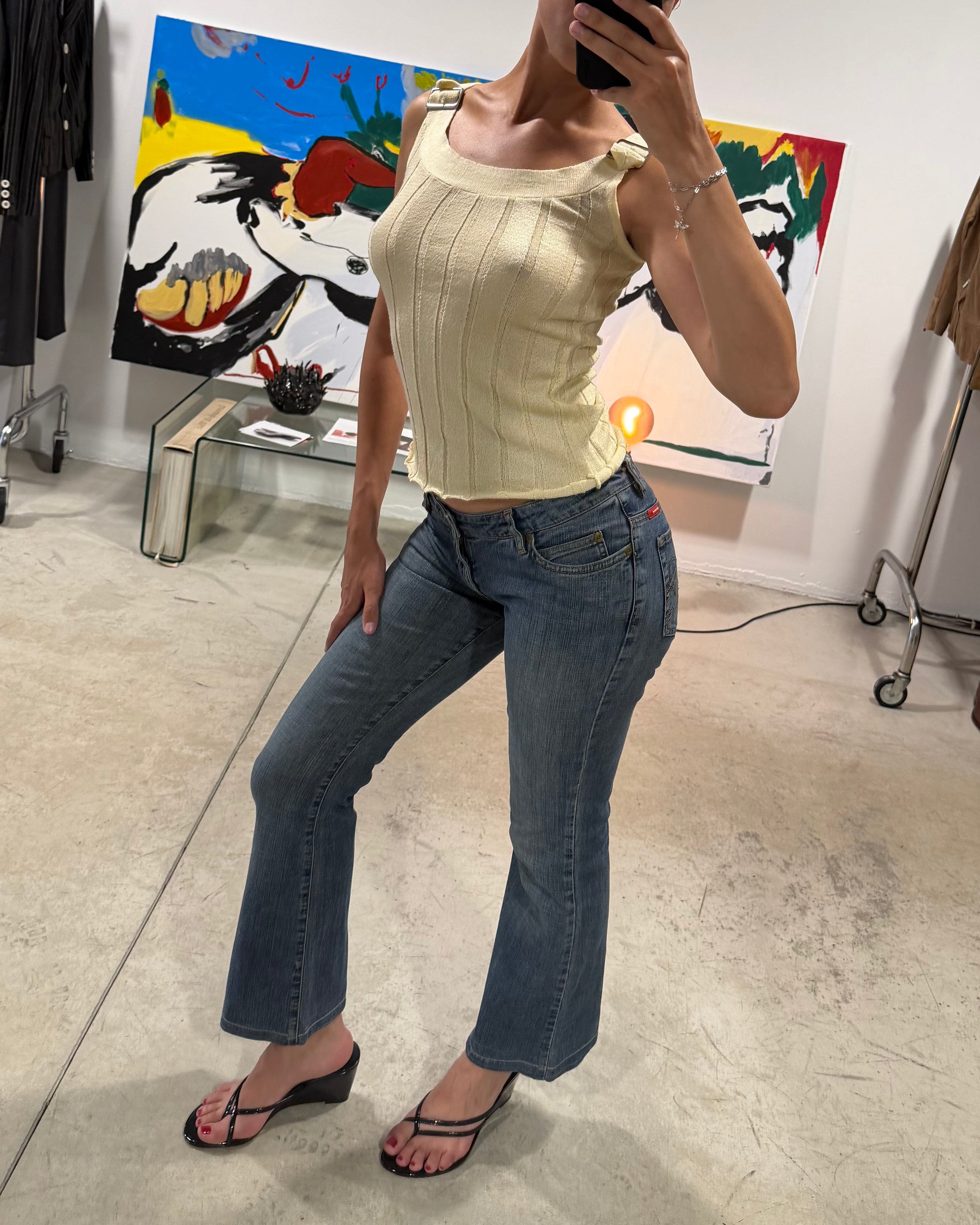 The suri top