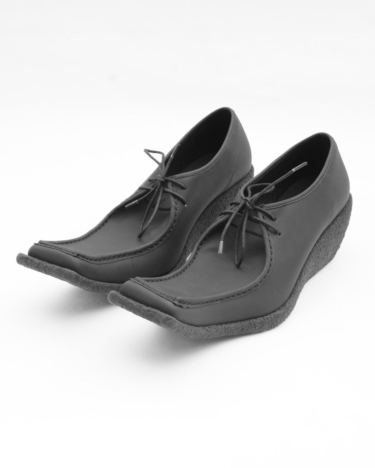 Wallabeeee - black