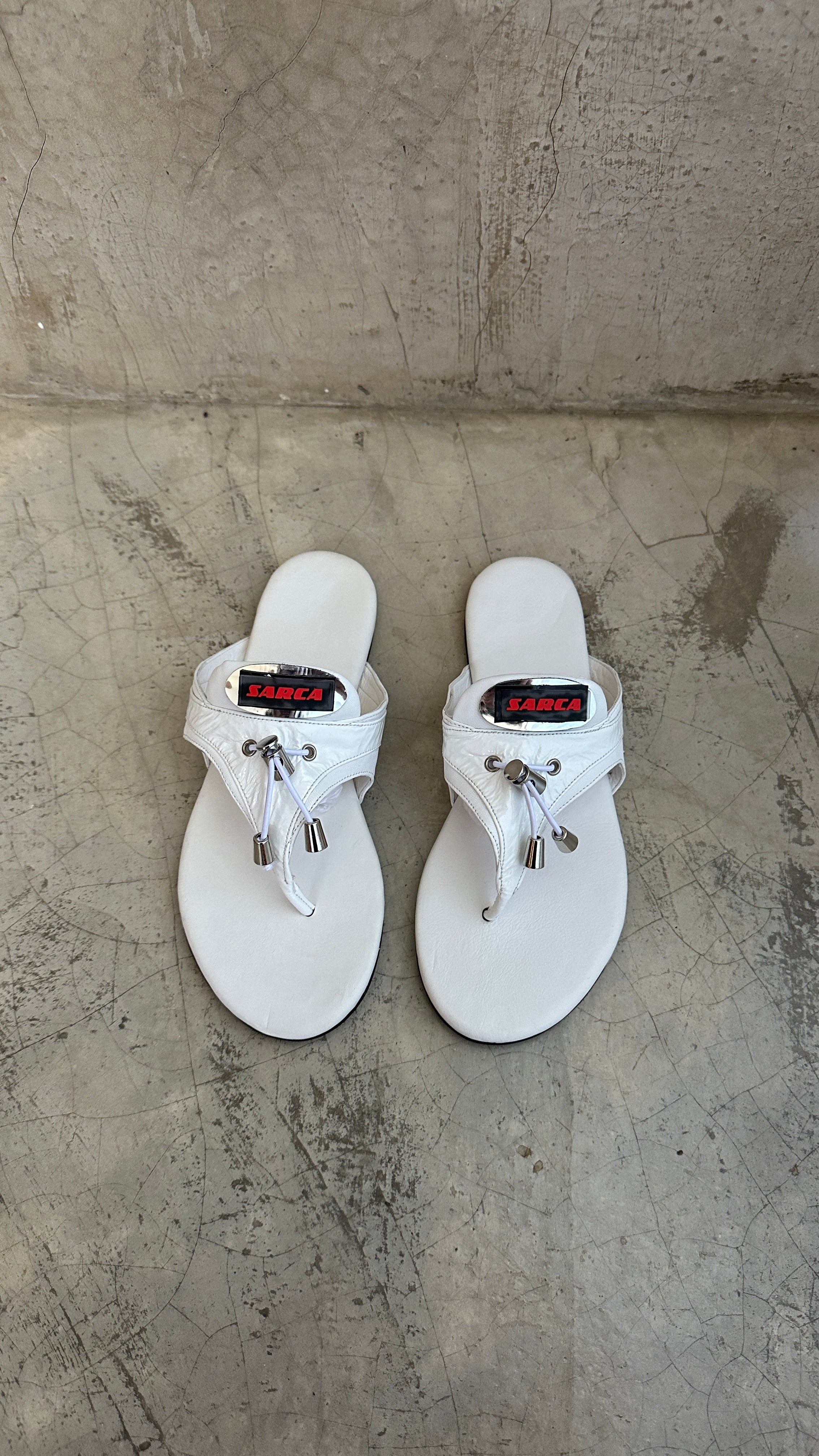 '4 flat sandal with sock