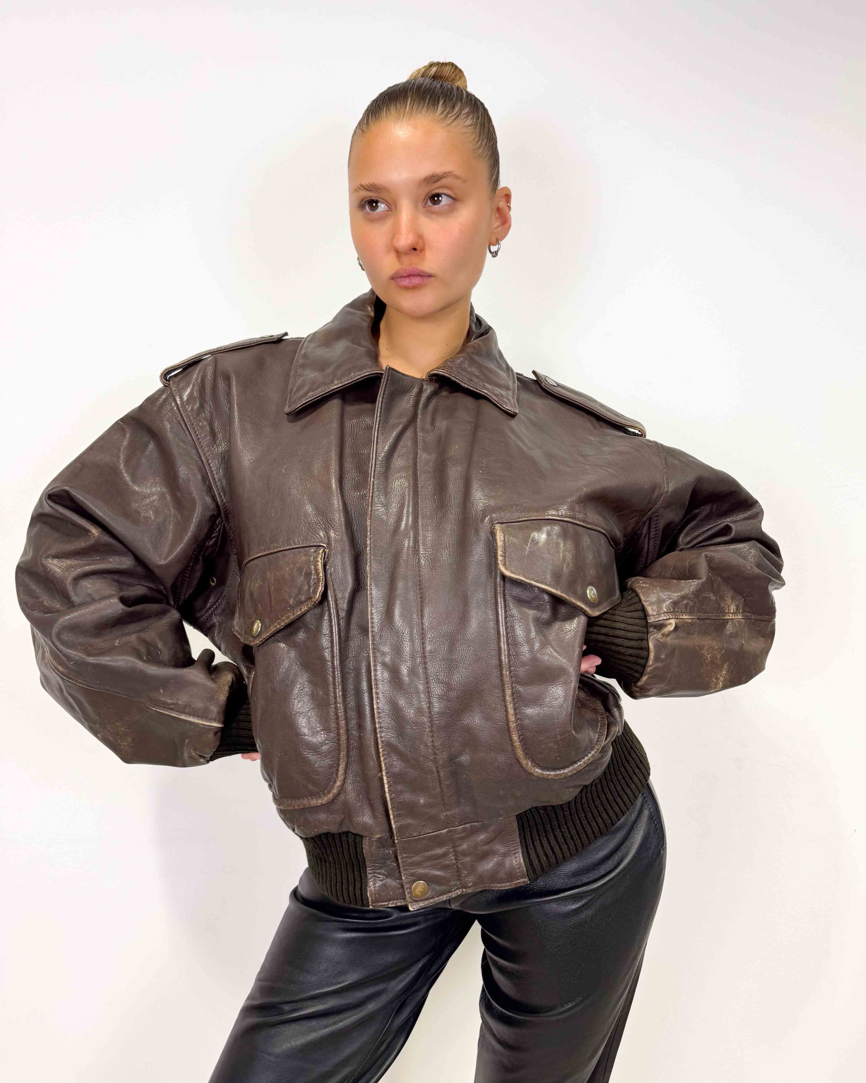 The gaetana leather bomber