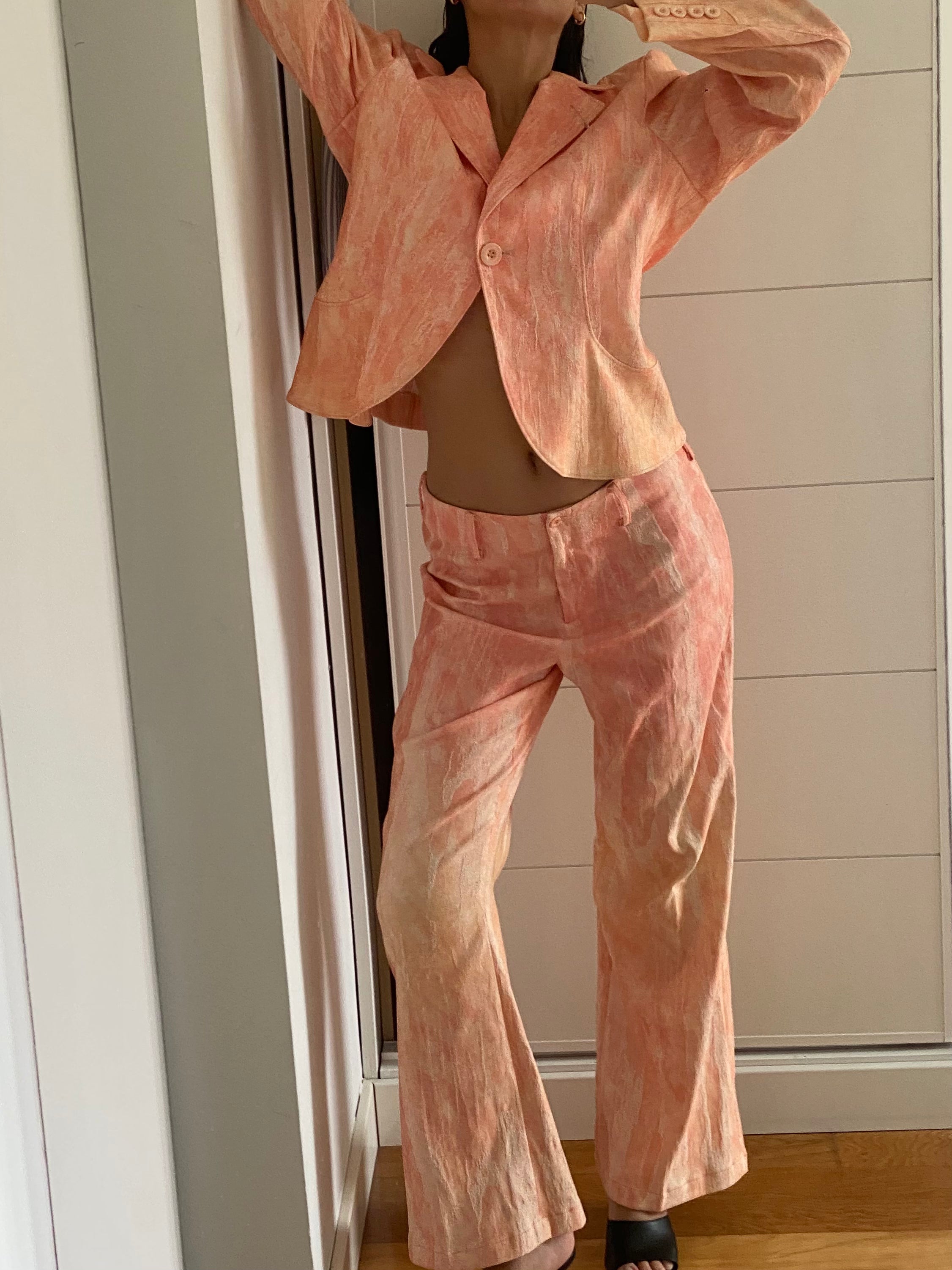 The coral set
