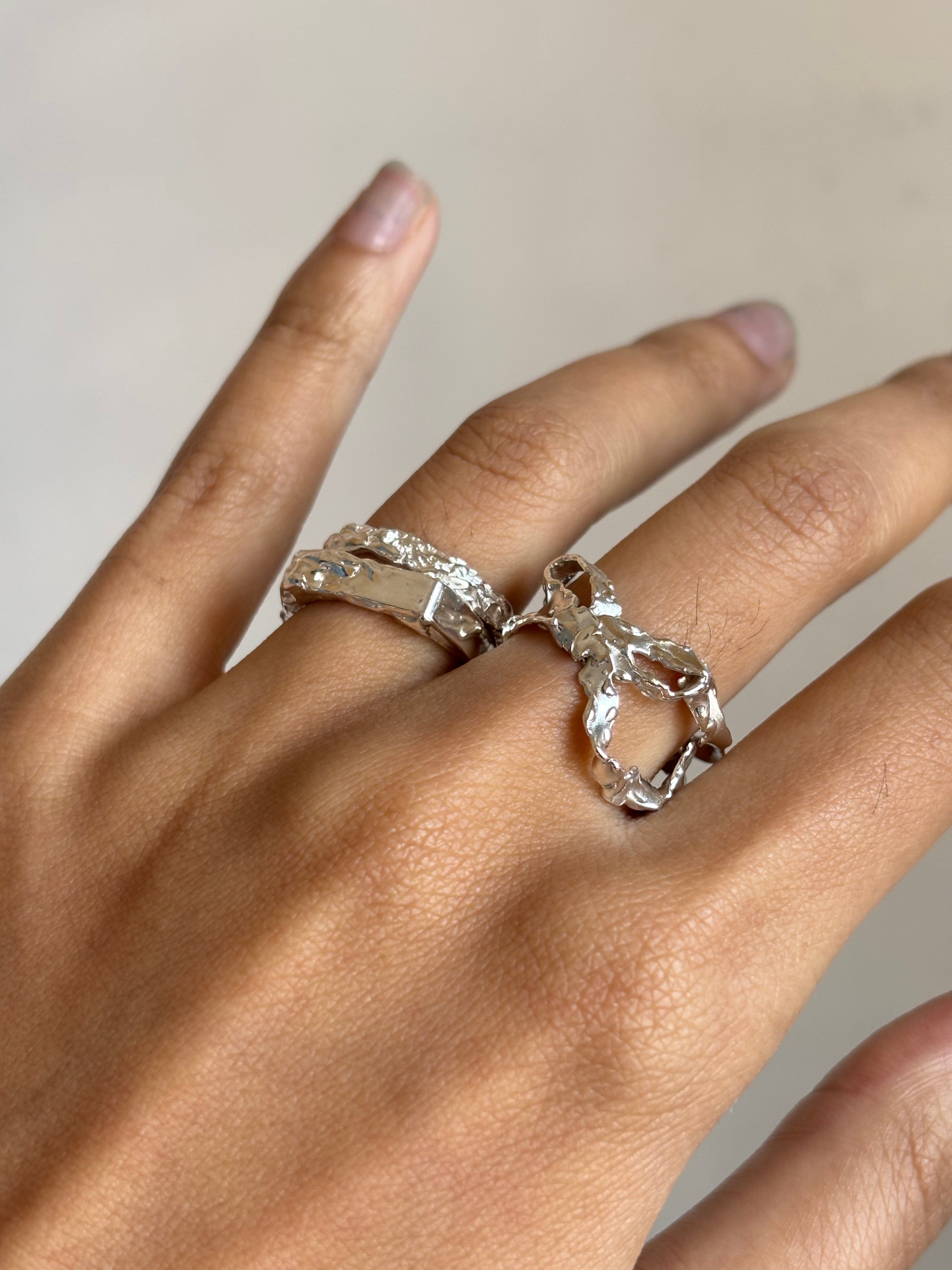 Burnt bow ring