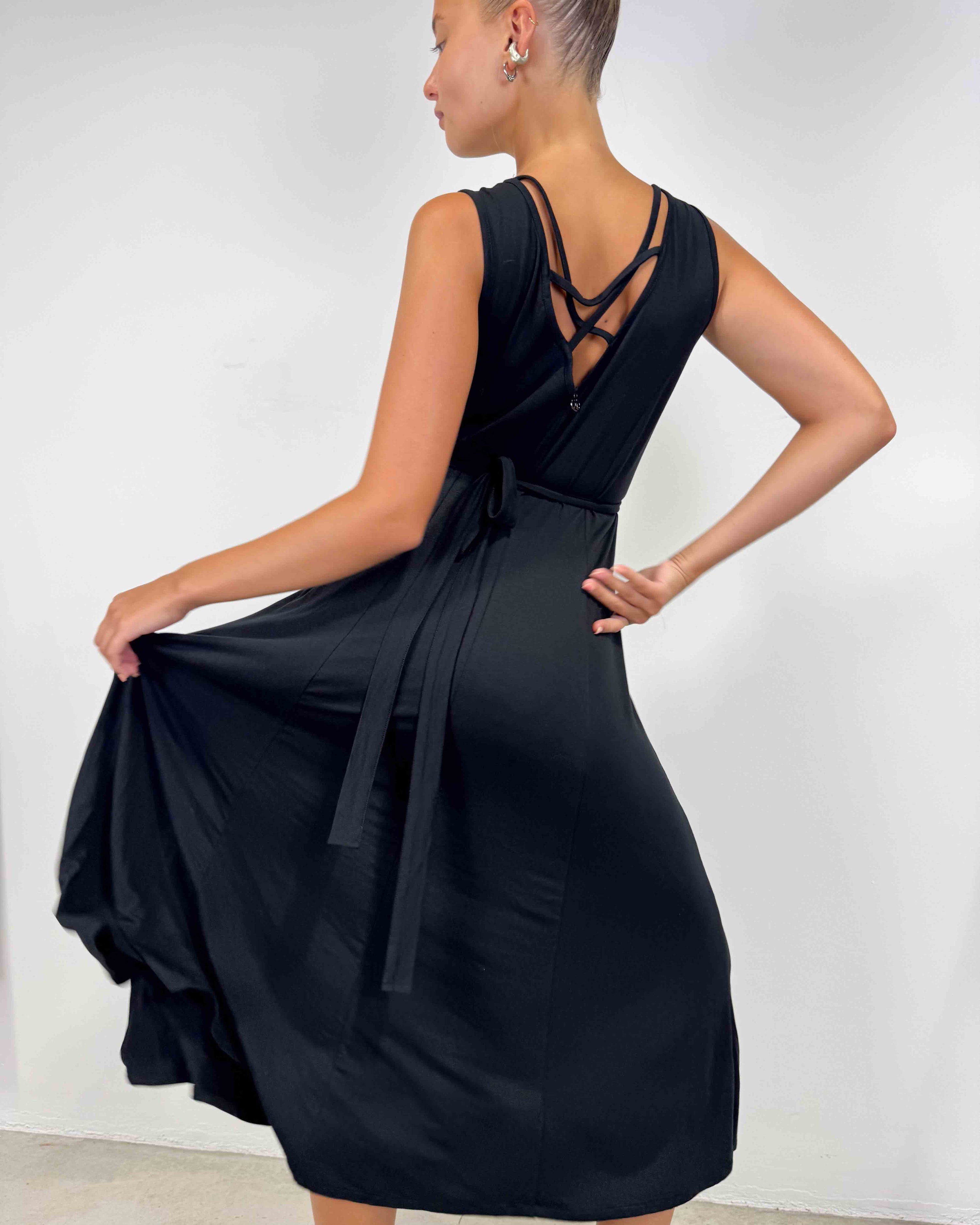 The coral dress