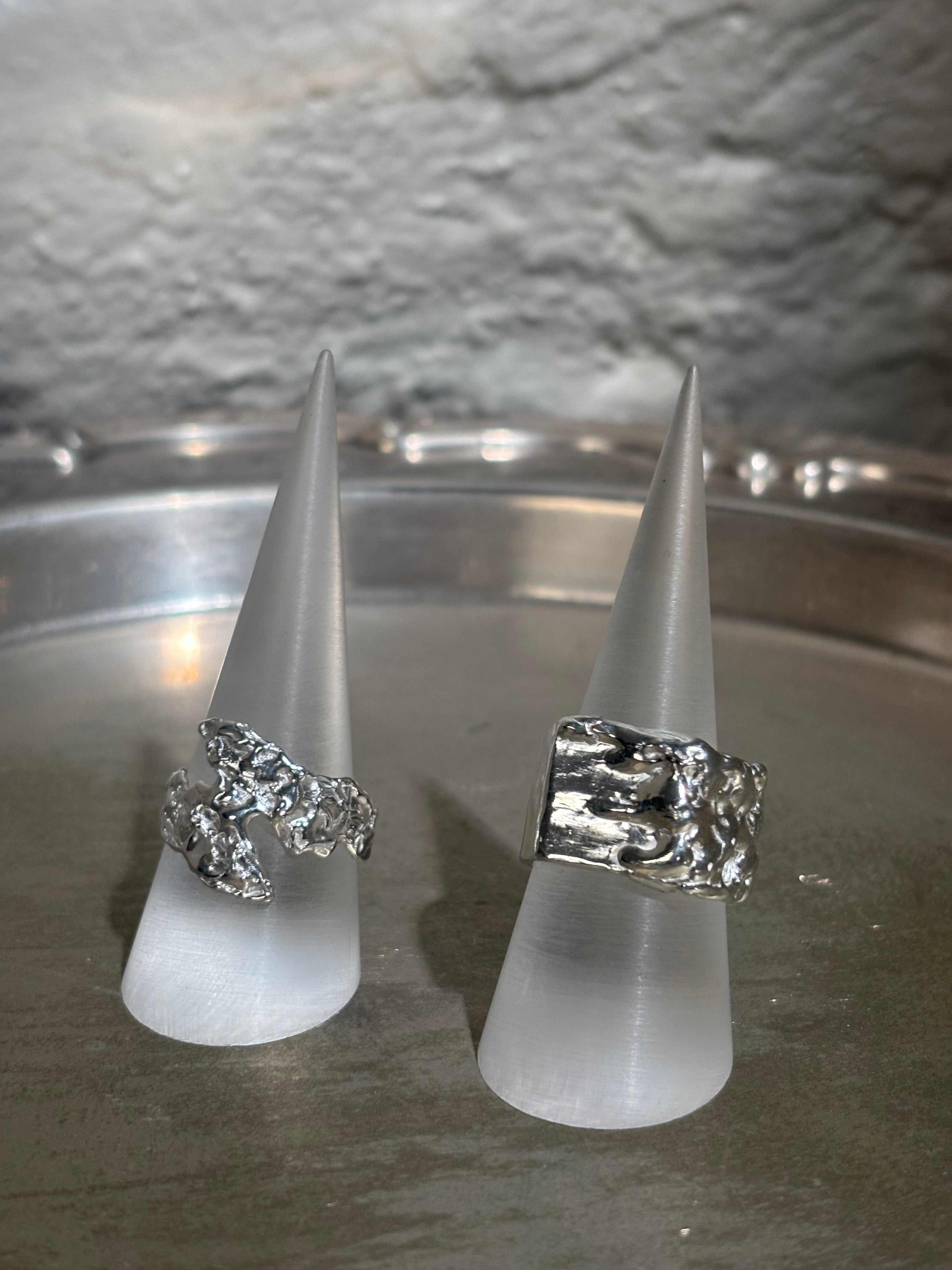 Melting away ring - silver