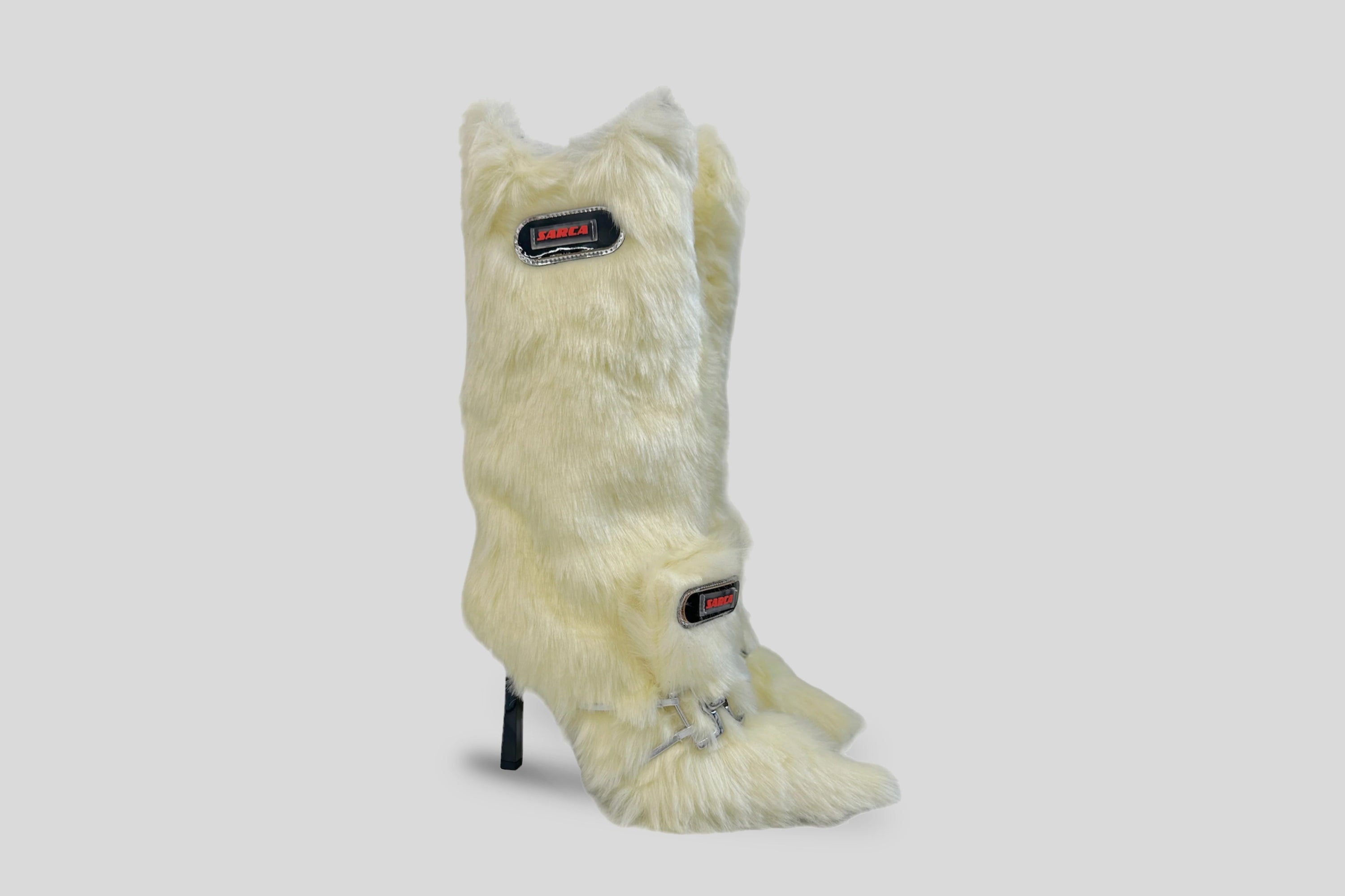 -fuzzy boots beige