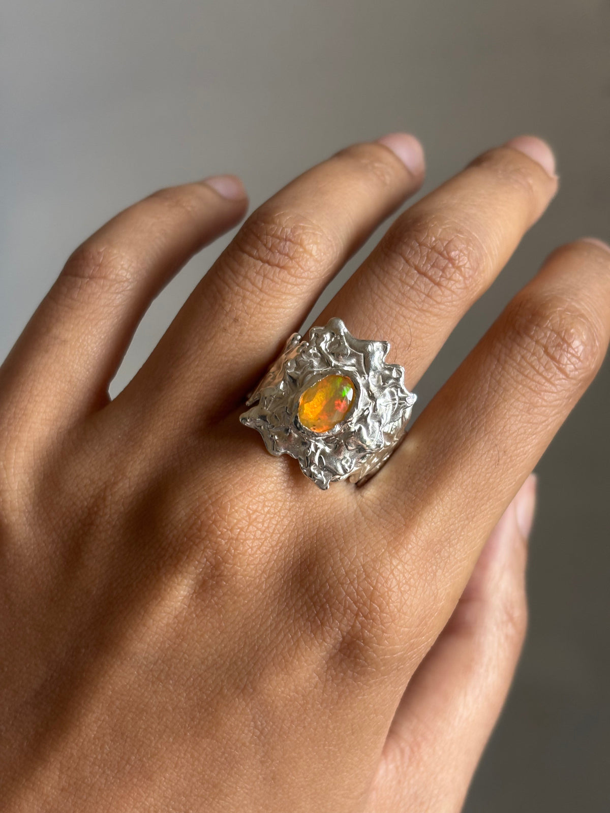 Framed fragment ring - size u