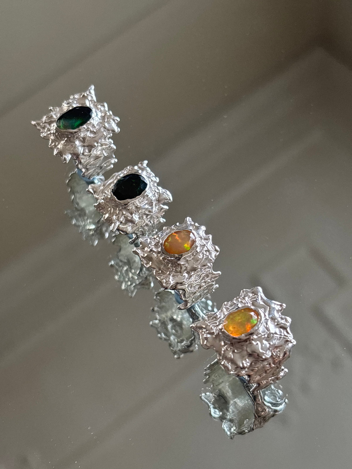 Framed fragment ring - size u