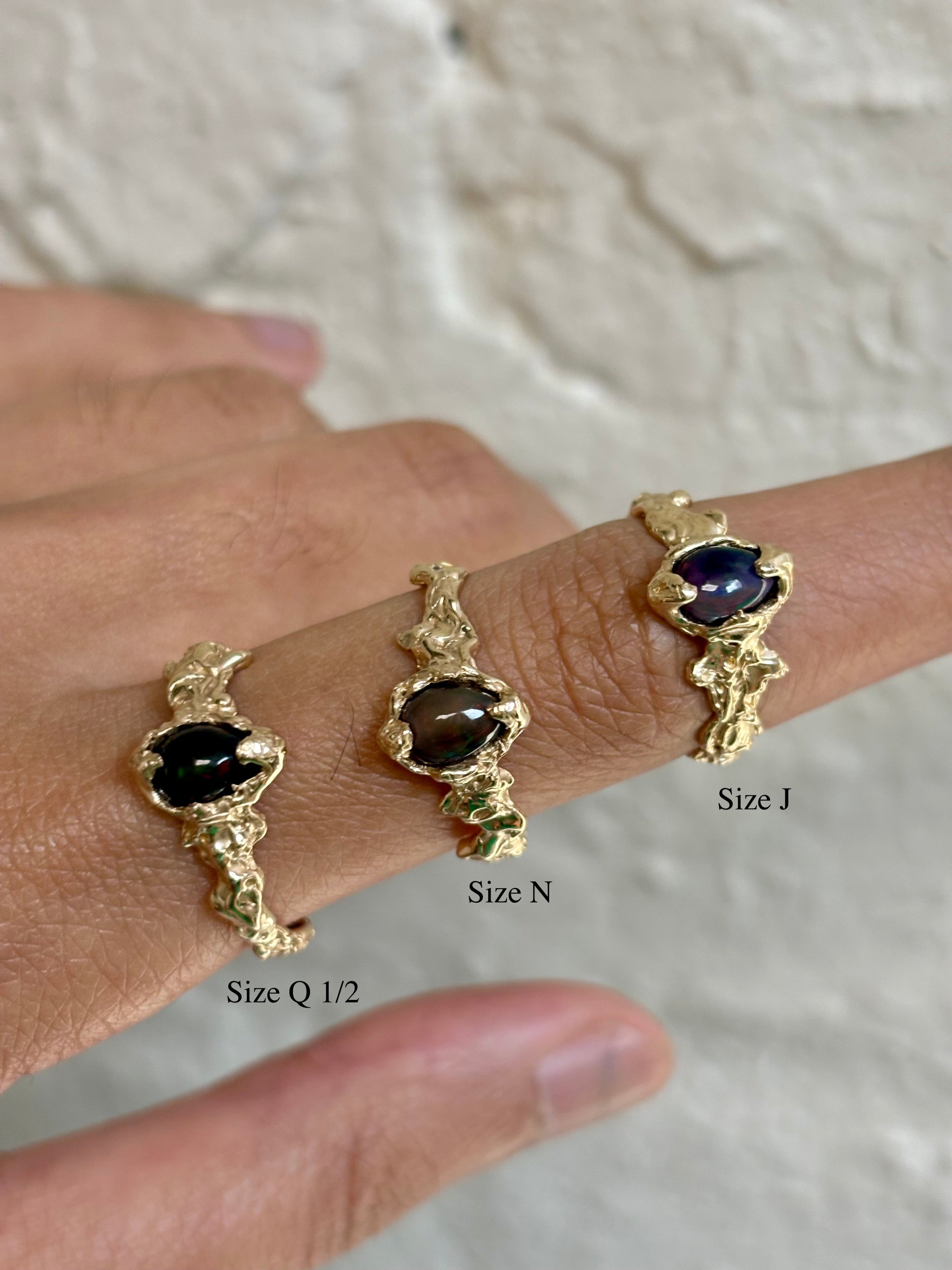 August ring - gold size q 1/2