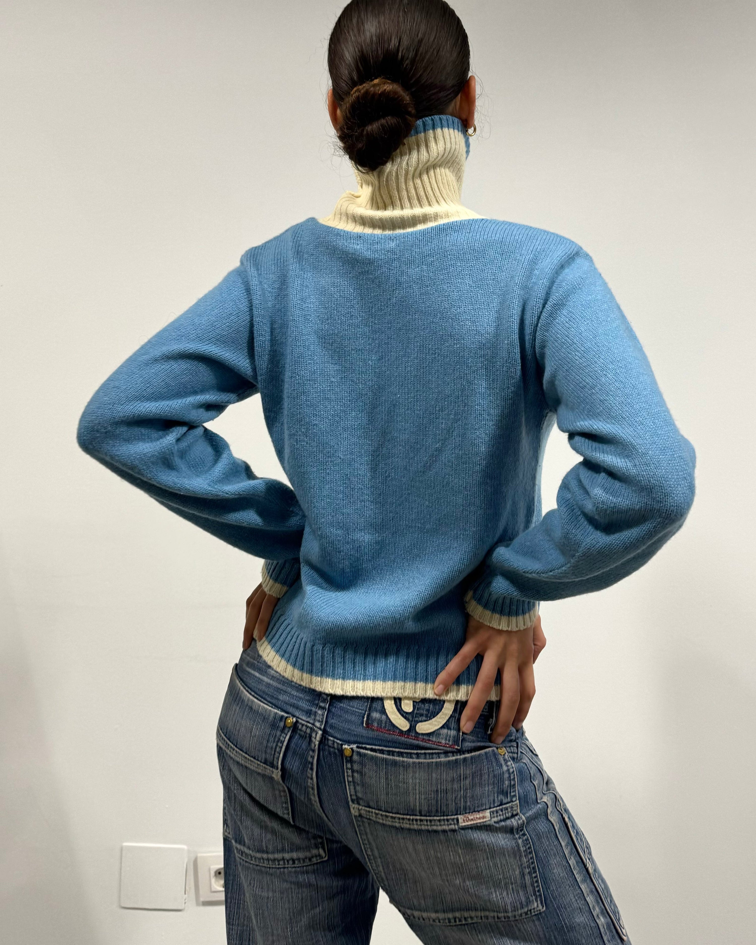 The elia jumper
