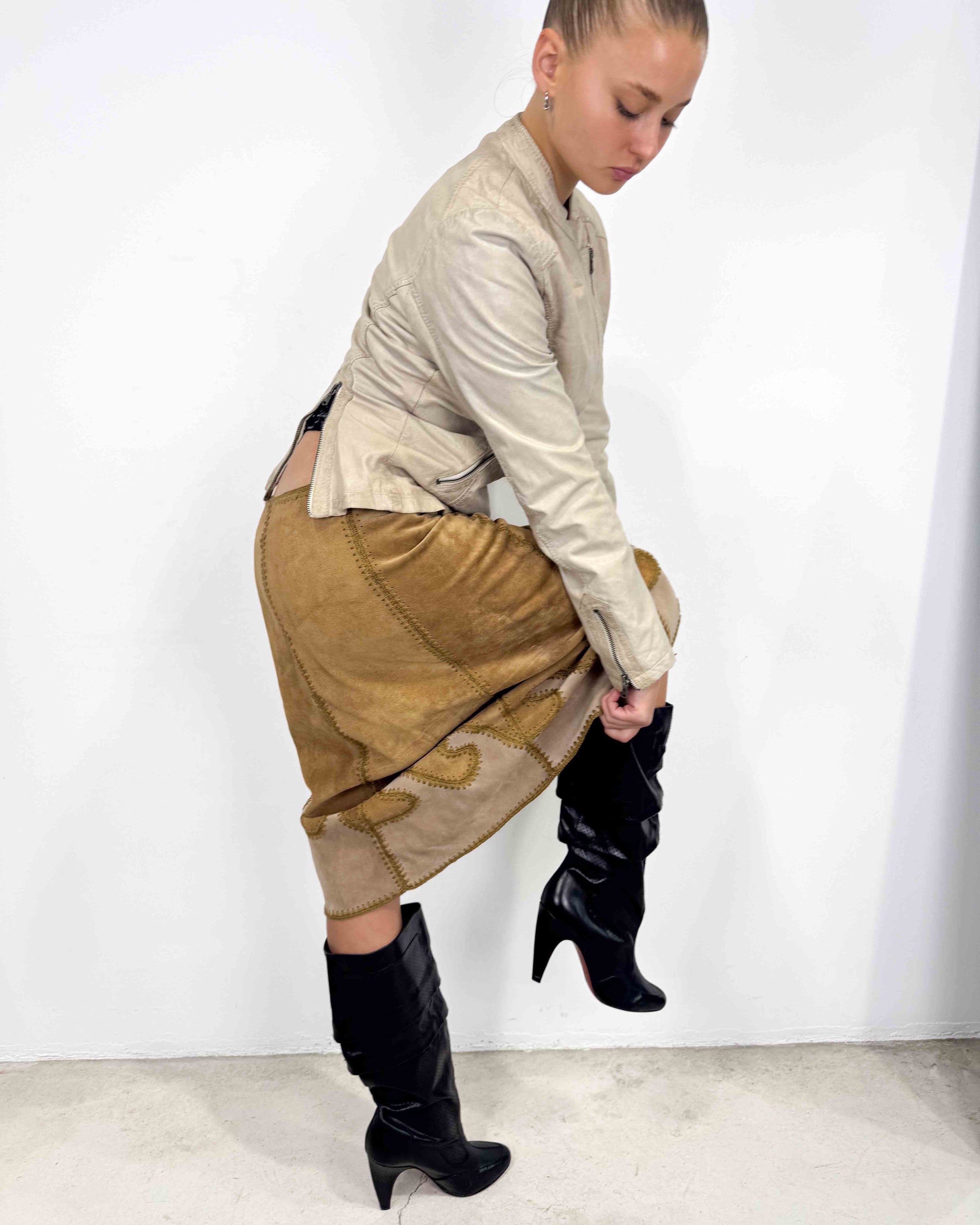 The yelizabeta leather jacket