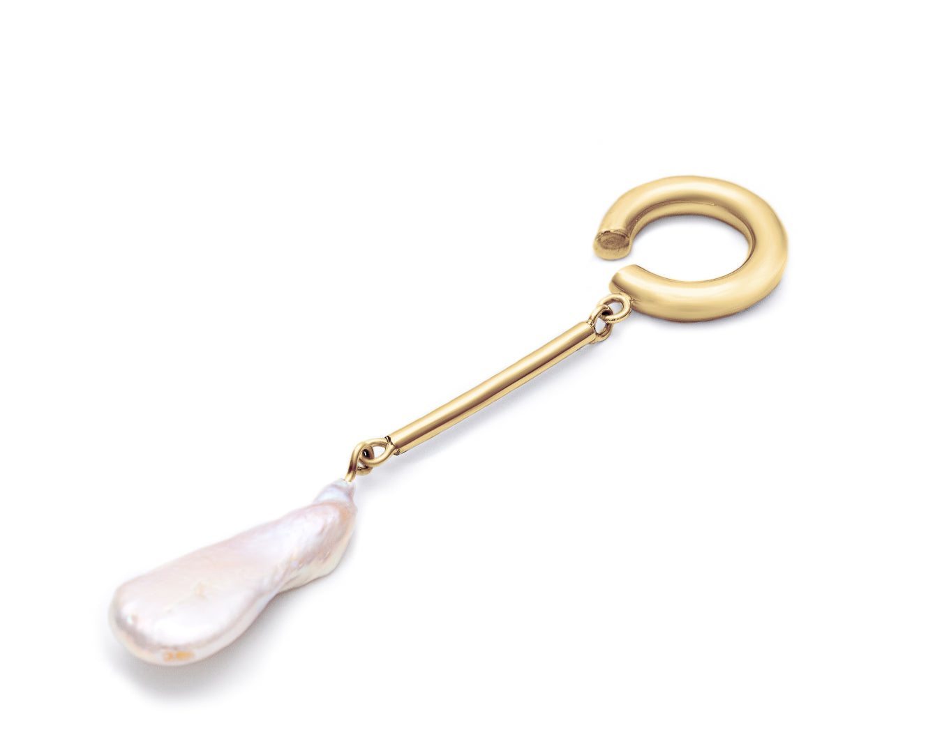 Charlotte ear-cuff  bar & baroque pearl