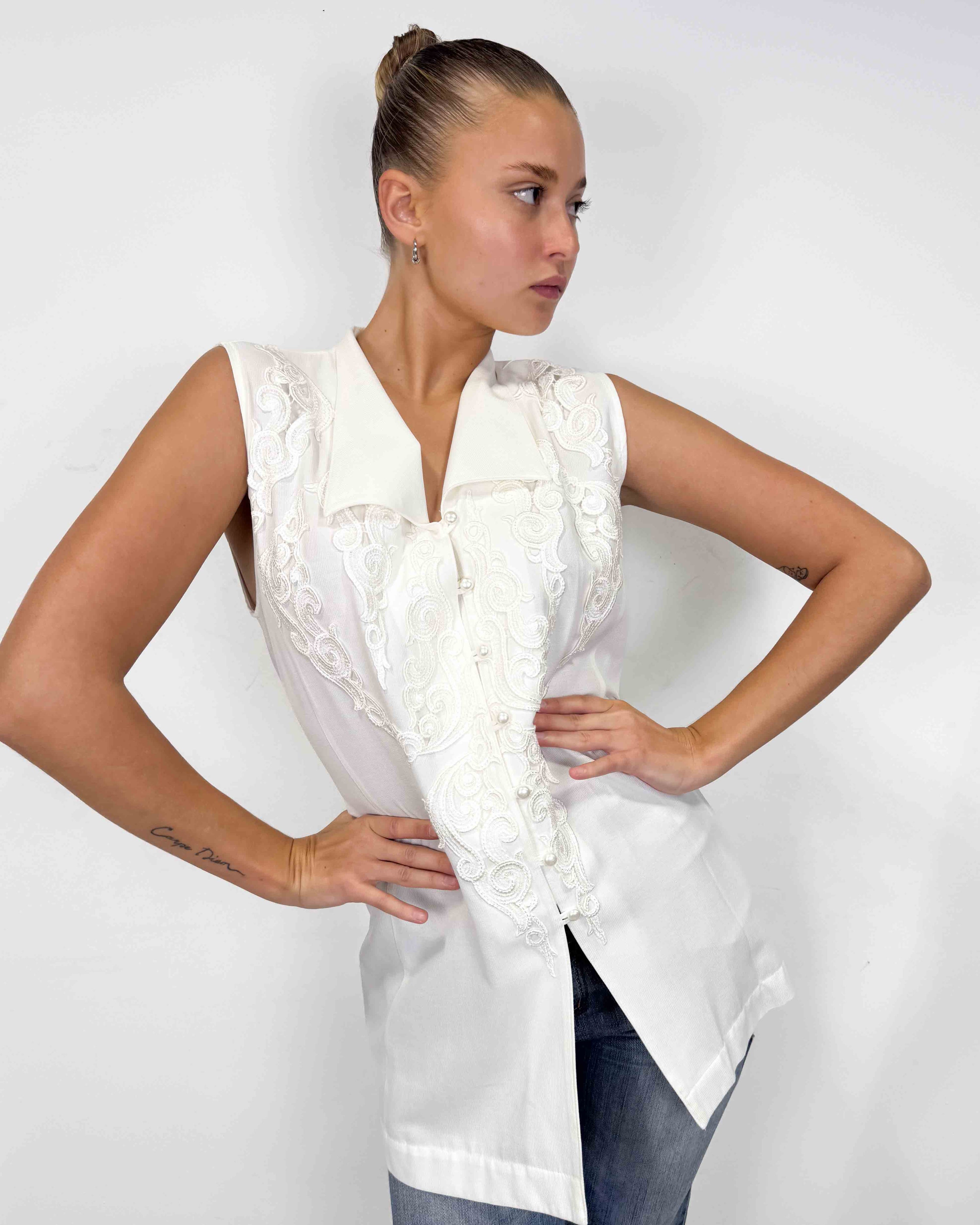The amelia top