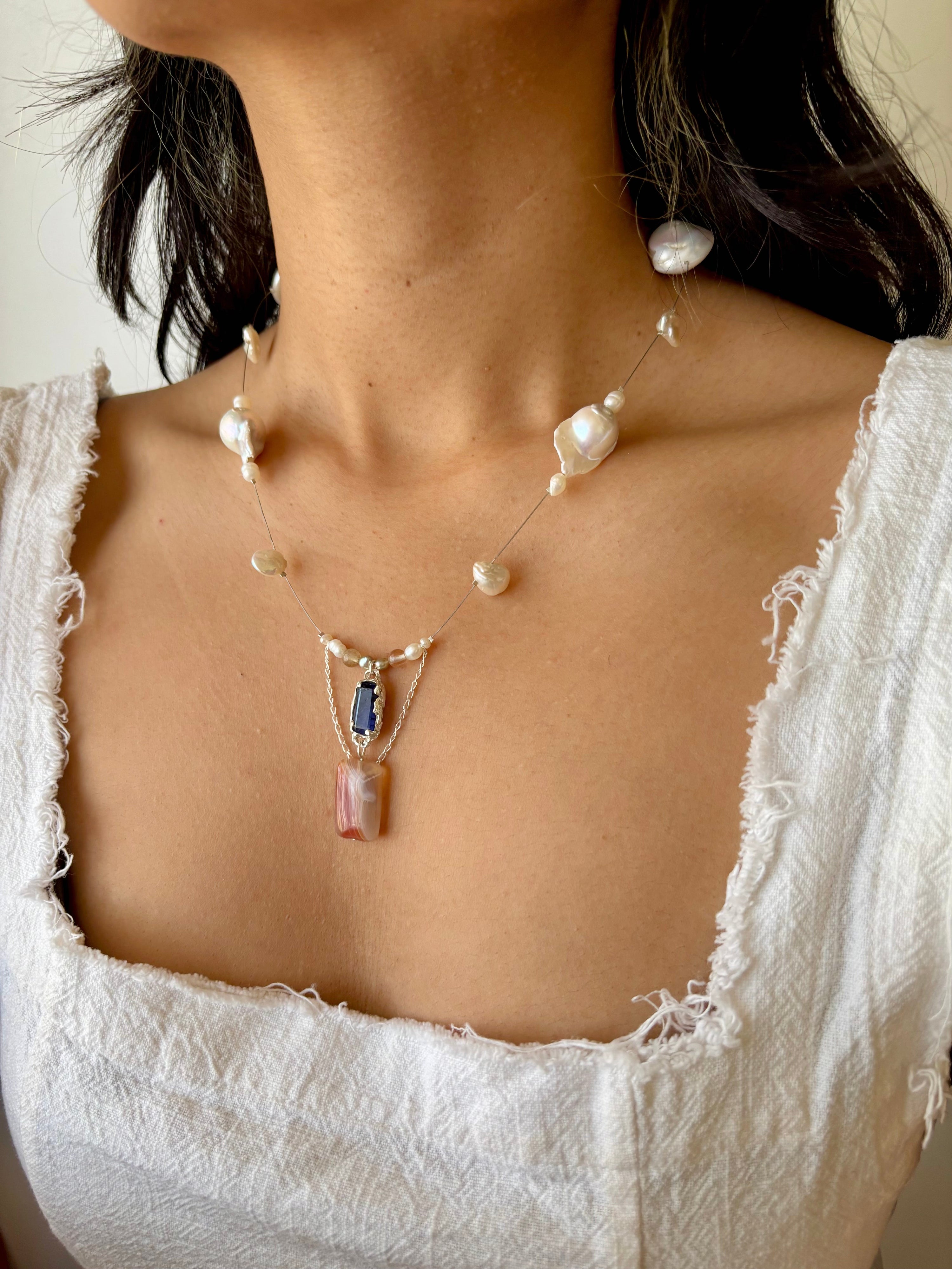 Tidal relic necklace - blue sapphire i