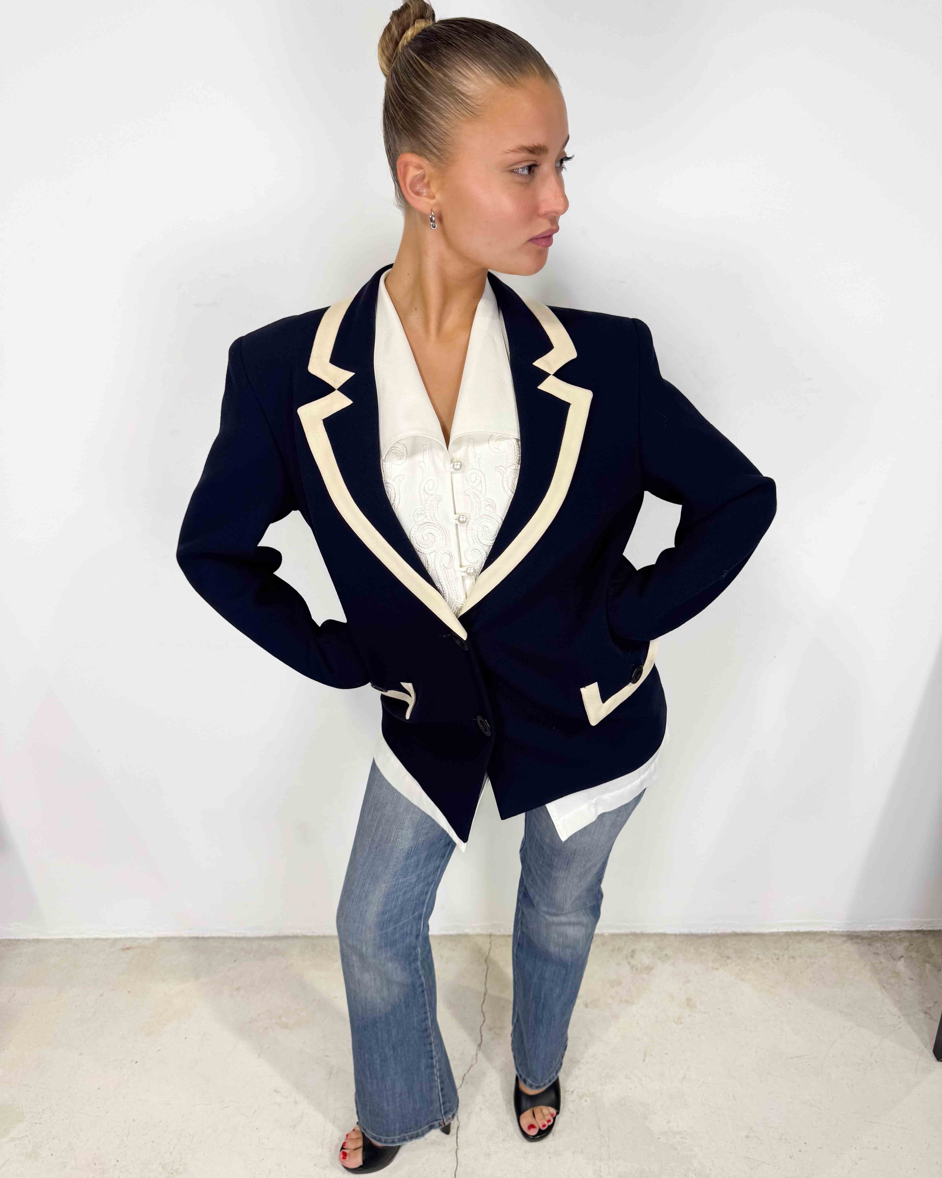 The petra blazer