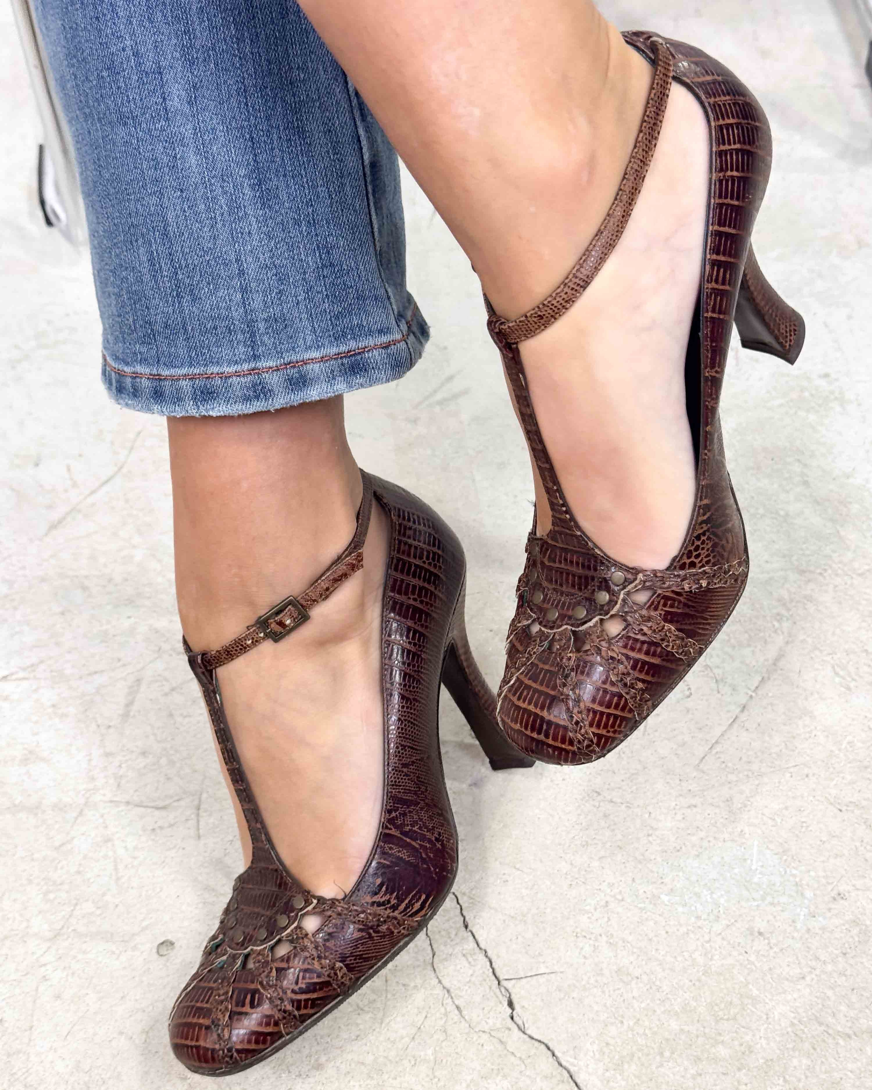 The elianna leather heels